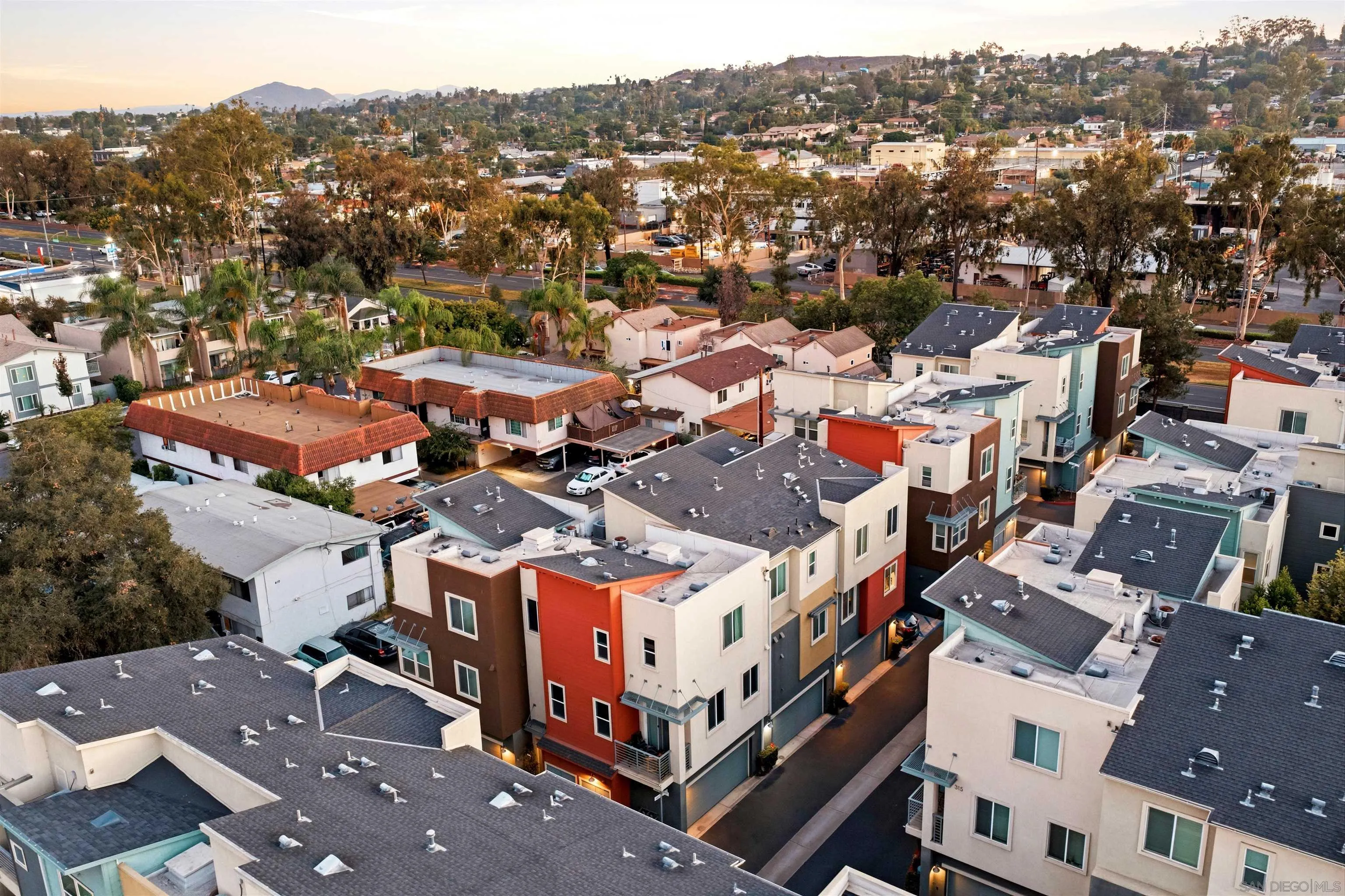 https://cdn.realtyfeed.com/cdn/127/260018965/4e7851105b60100e674a1830aa8f9b12.webp