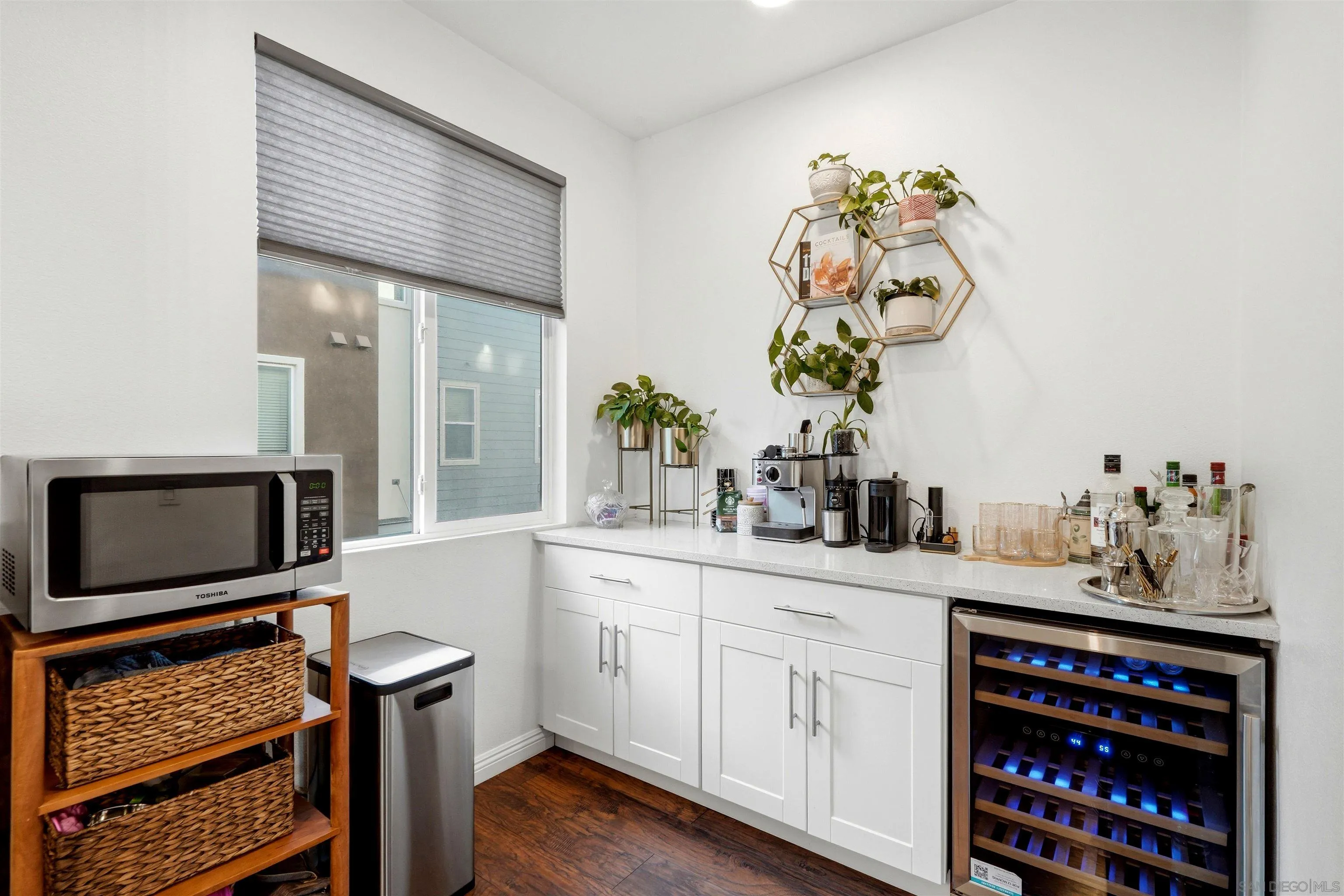 https://cdn.realtyfeed.com/cdn/127/260018965/8072dae6224033c1dc5401a4fa6592e3.webp