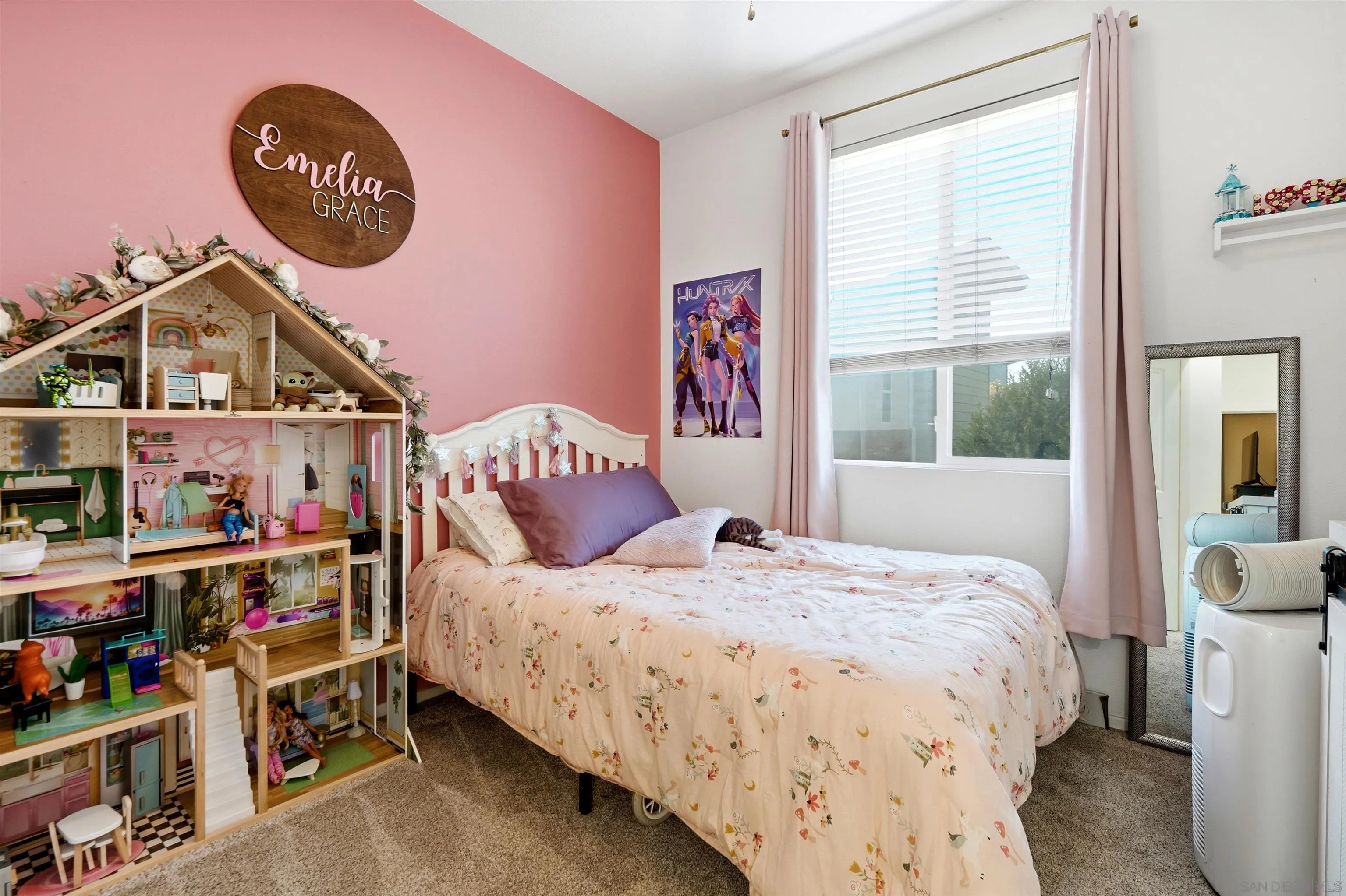 https://cdn.realtyfeed.com/cdn/127/260018965/da62479d3de20f3f8621c570d3f984fc.webp