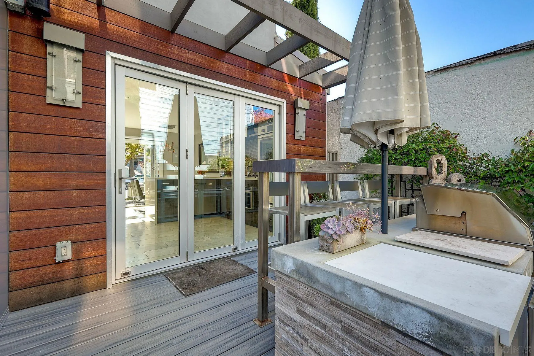 https://cdn.realtyfeed.com/cdn/127/260018977/c7d193bf2ae03230c39975df4ae67b12.webp
