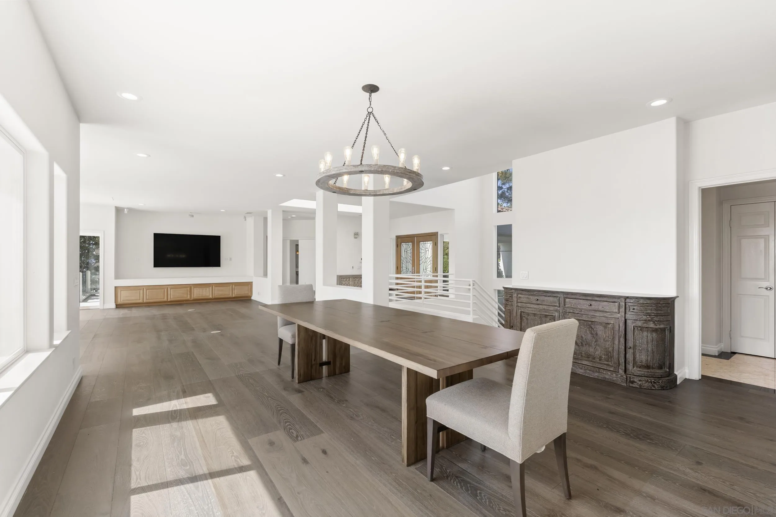 https://cdn.realtyfeed.com/cdn/127/260018980/0215e3ddb98987cdf05f612c44bca4d2.webp