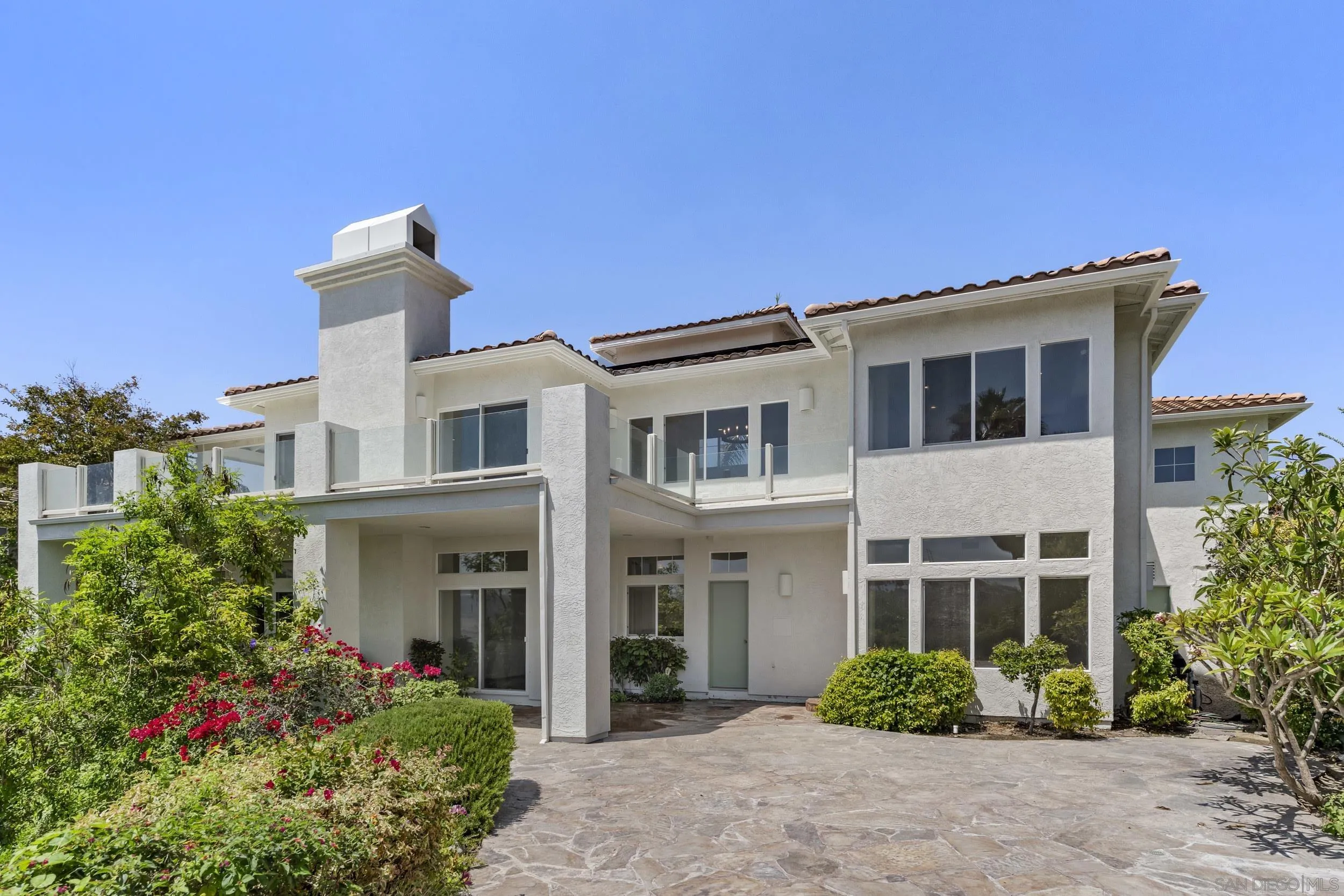 https://cdn.realtyfeed.com/cdn/127/260018980/0b5bdeb072234c439b1e1d7edb71f566.webp