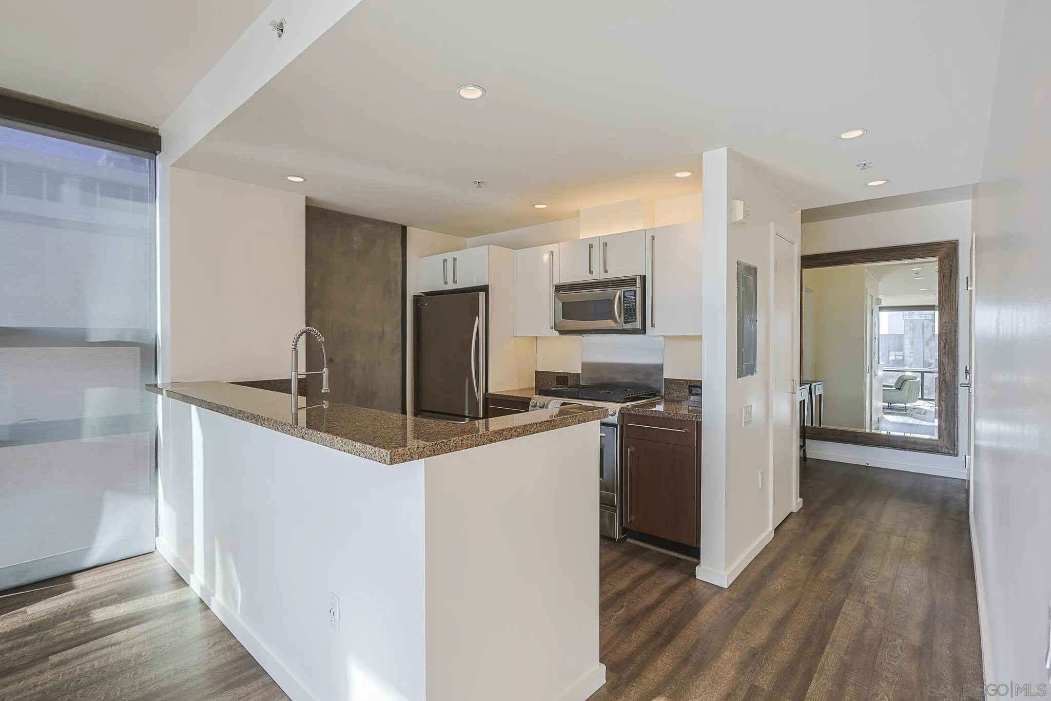 Photo #10: 260018985 Listing: Photo #10
