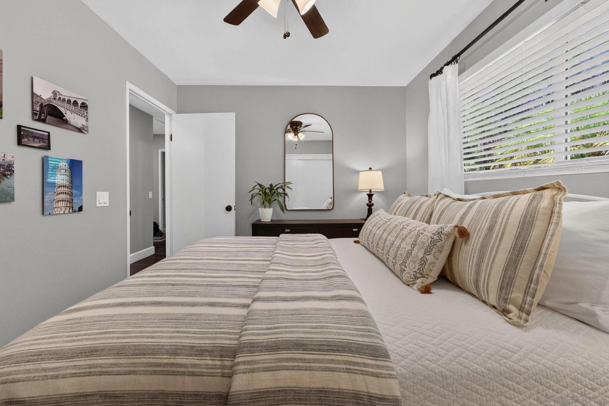 https://cdn.realtyfeed.com/cdn/127/260018987/22bcfad140a7341d21c0a042bc207b6d.webp