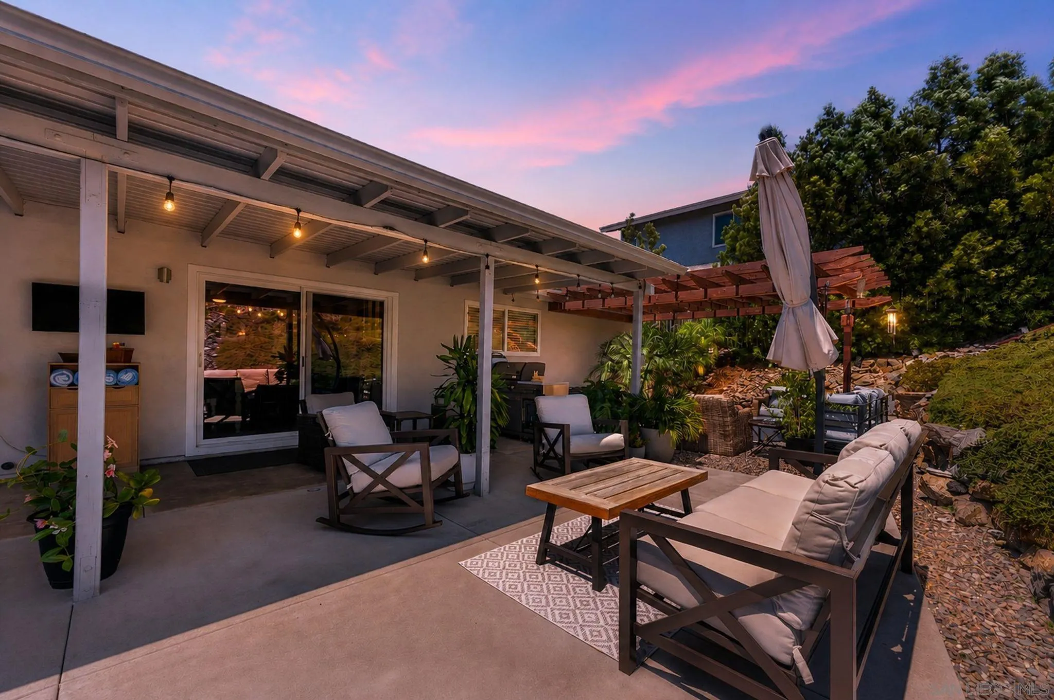 https://cdn.realtyfeed.com/cdn/127/260018987/6981797910d093c58553faa50e9f10de.webp