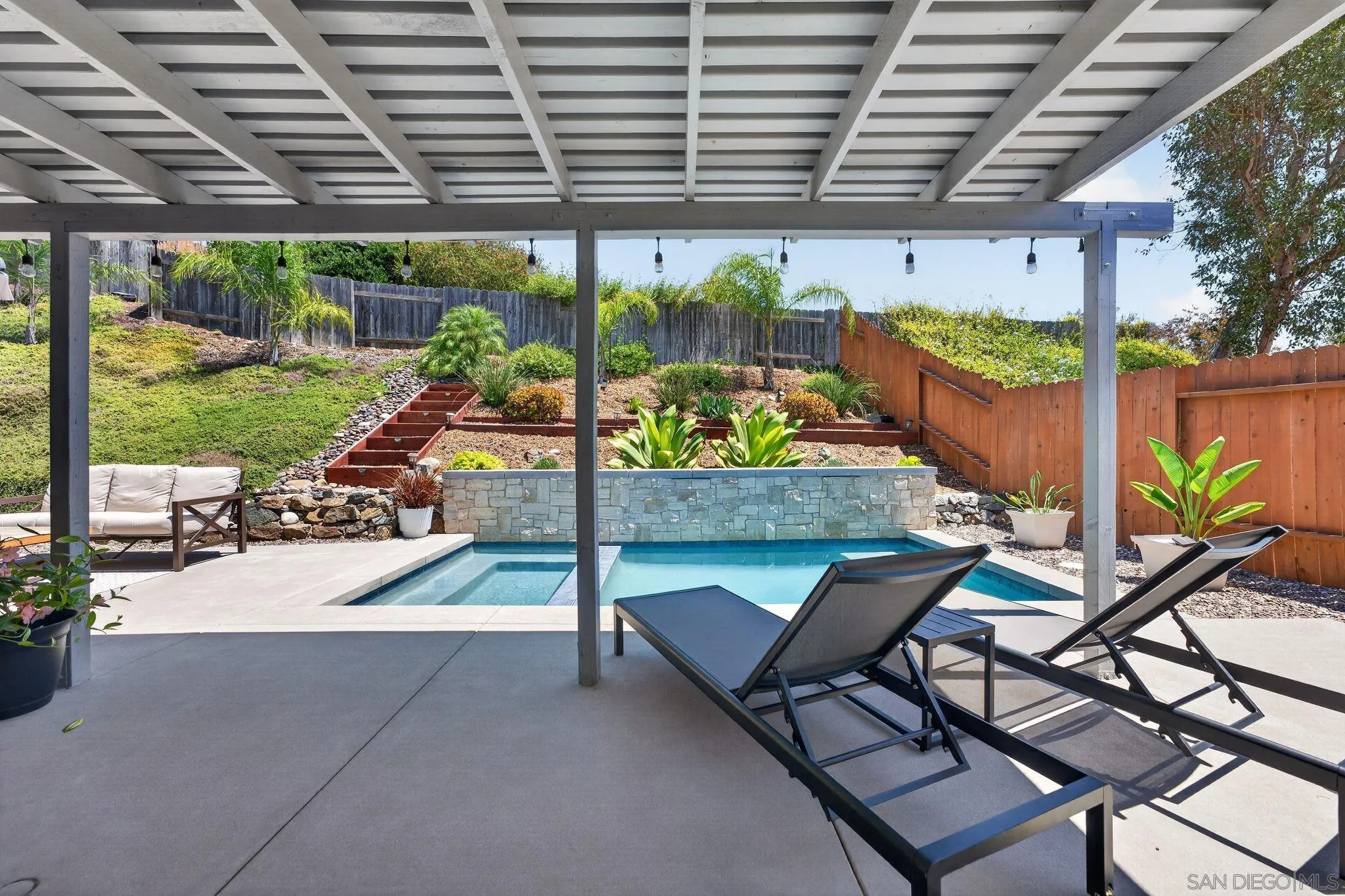 https://cdn.realtyfeed.com/cdn/127/260018987/6a613a3758c1ab2c6ec8125448ebb88f.webp