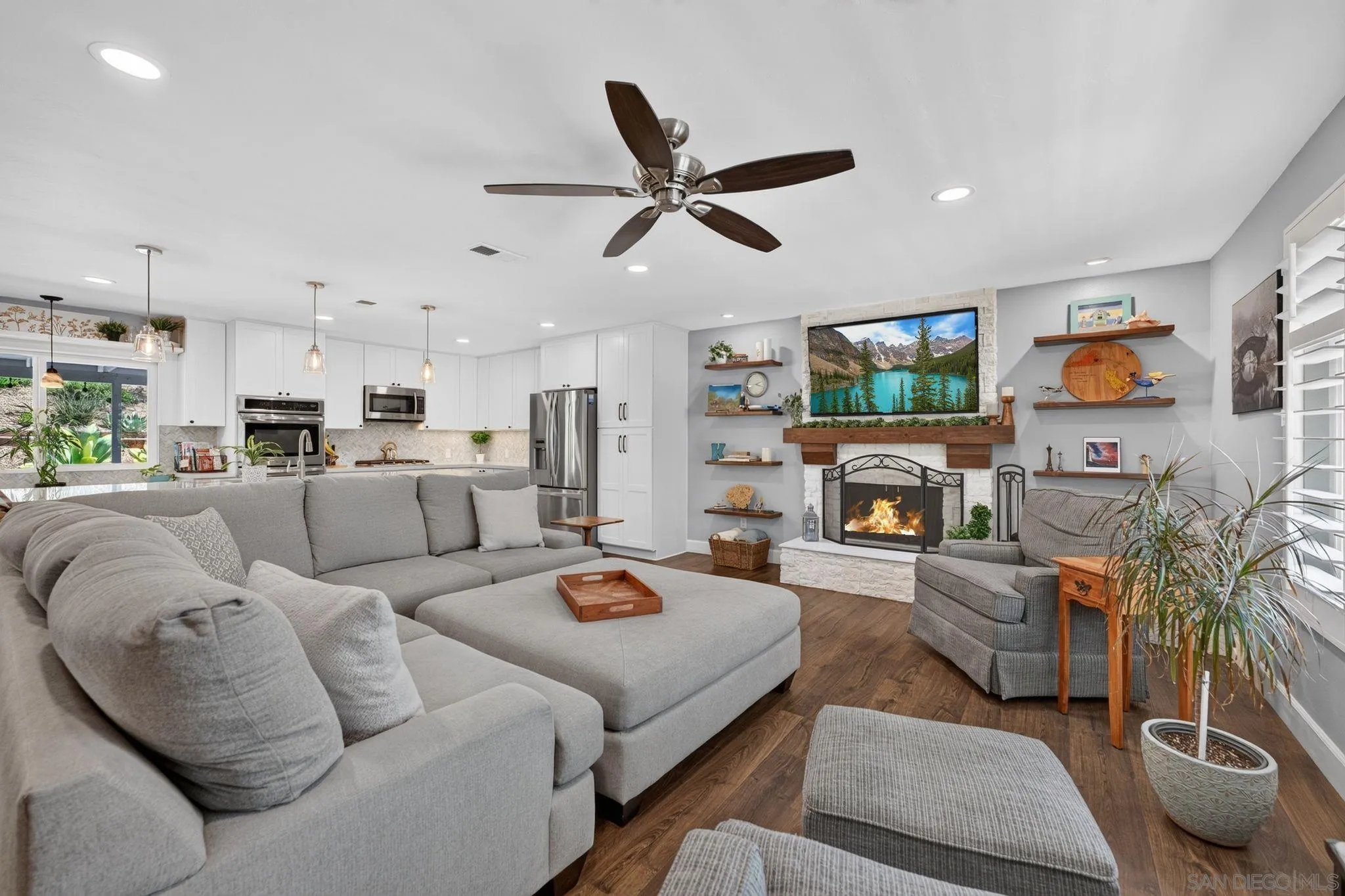 https://cdn.realtyfeed.com/cdn/127/260018987/6f69137f7e7ad0af341d3ee7c773ddb9.webp