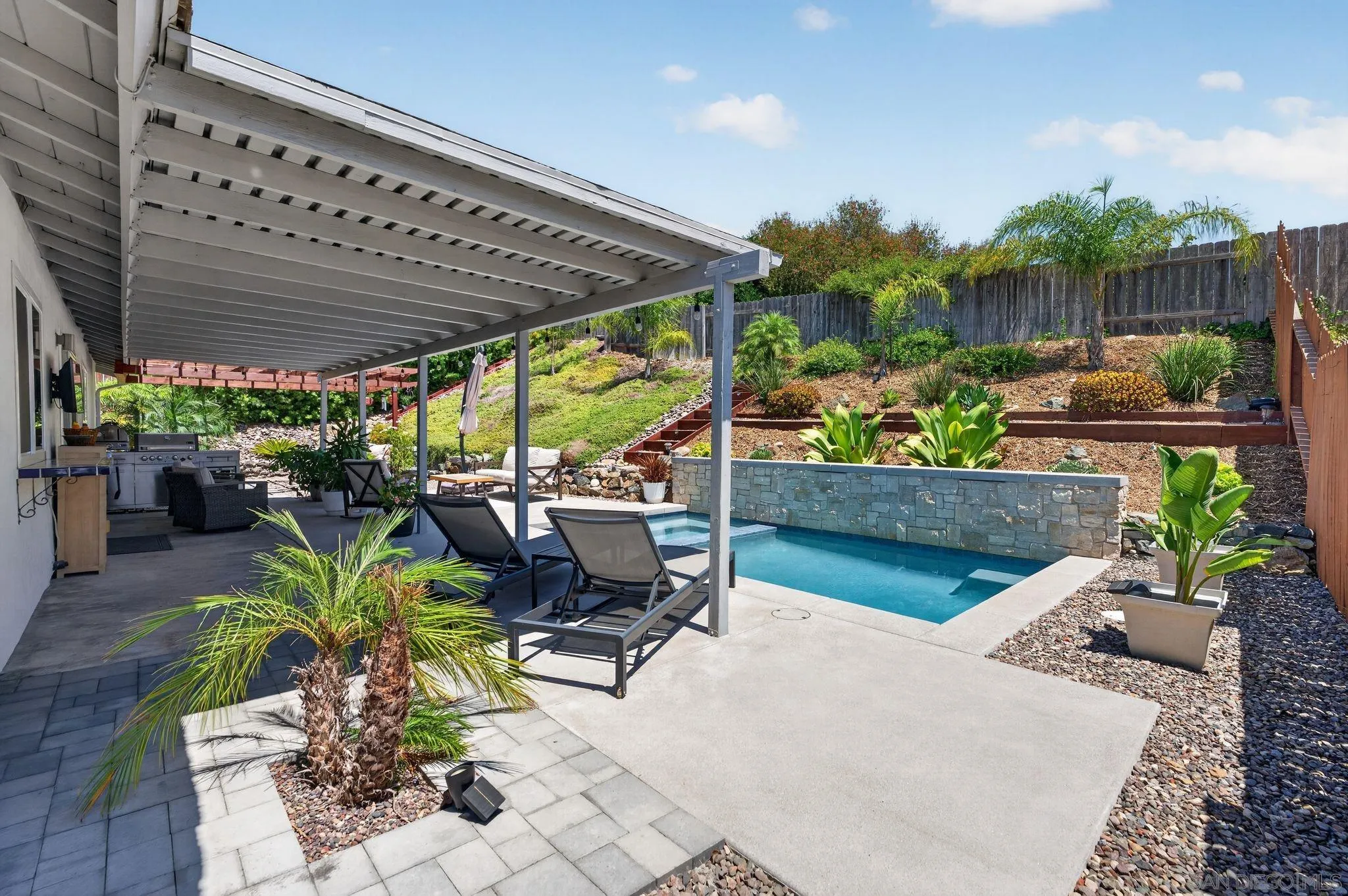 https://cdn.realtyfeed.com/cdn/127/260018987/b35fafd8e449f6ea59ef14d2bf9dbeac.webp