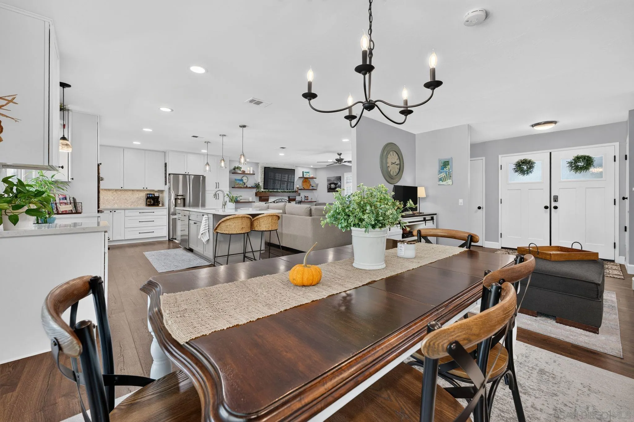 https://cdn.realtyfeed.com/cdn/127/260018987/b471eacd20972845321a362b069831d5.webp