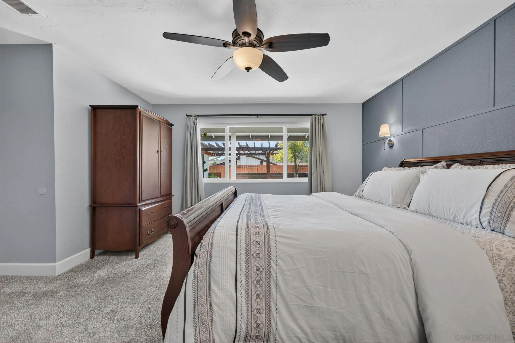 https://cdn.realtyfeed.com/cdn/127/260018987/db83f34d4272ed75be47ea5e11637830.webp