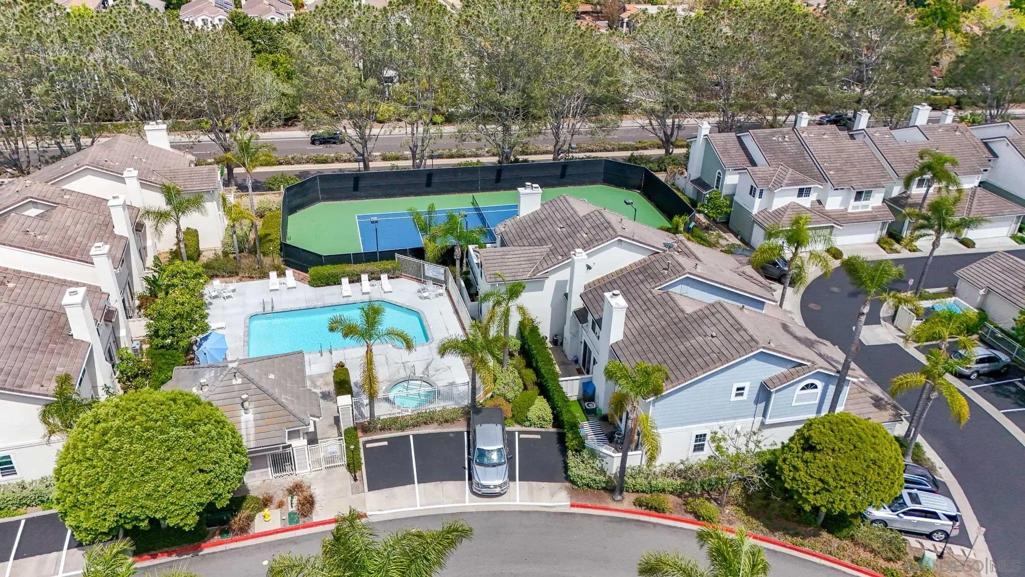 https://cdn.realtyfeed.com/cdn/127/260018988/3c9571fcca6a0b07a8fece0982bab118.webp