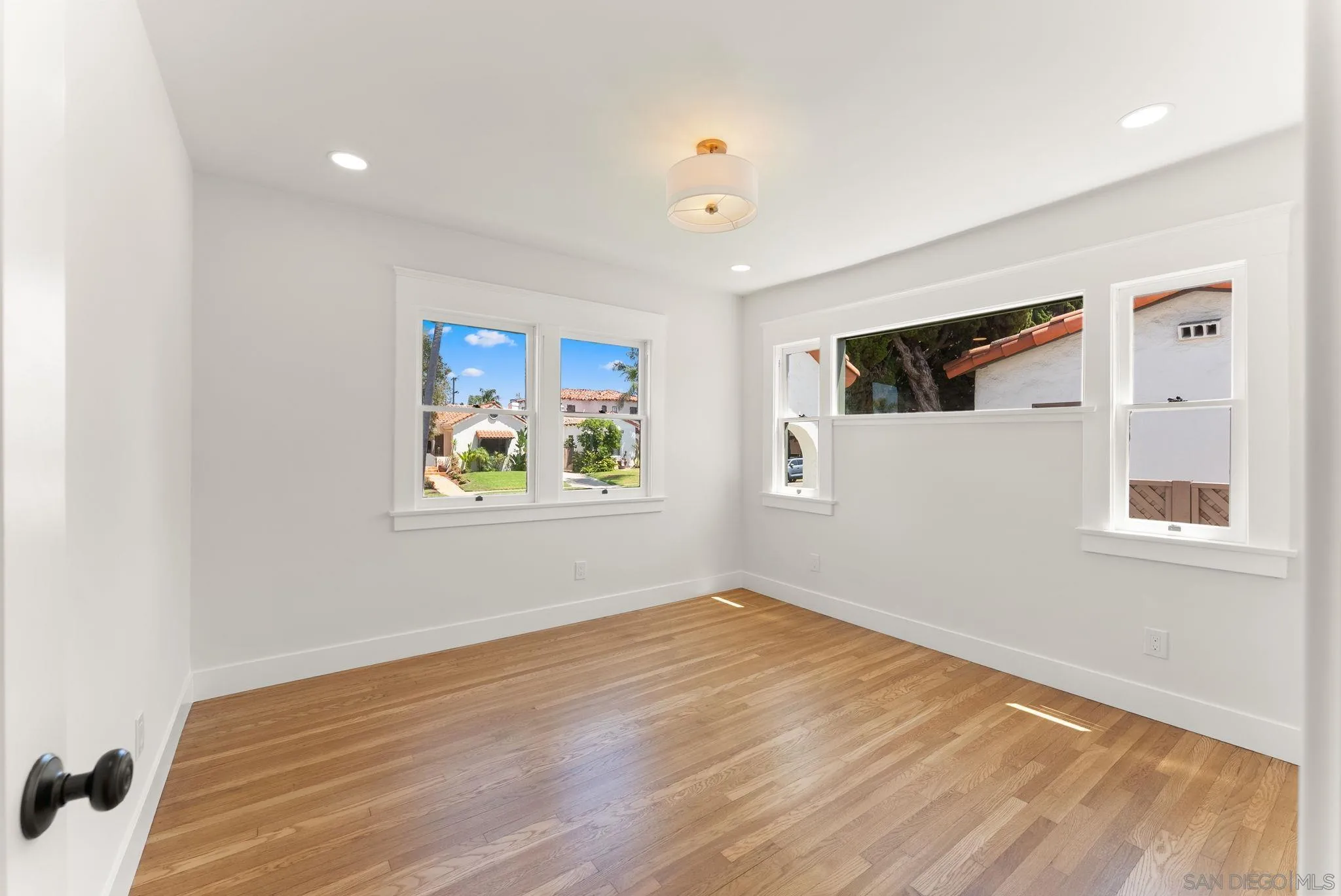 https://cdn.realtyfeed.com/cdn/127/260018989/20a6ff5a862c47ce72530962c02f8acd.webp