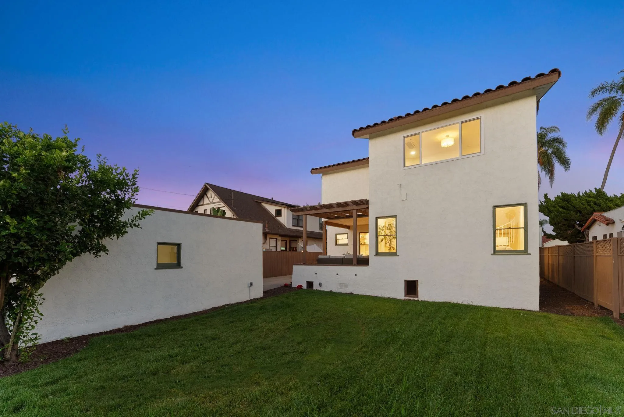 https://cdn.realtyfeed.com/cdn/127/260018989/78422fedd75b504cbe2256e7c20e3a0a.webp