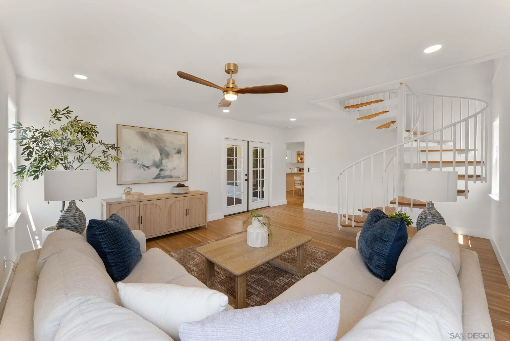 https://cdn.realtyfeed.com/cdn/127/260018989/8387da6be72fcbe5053e188886bc550f.webp