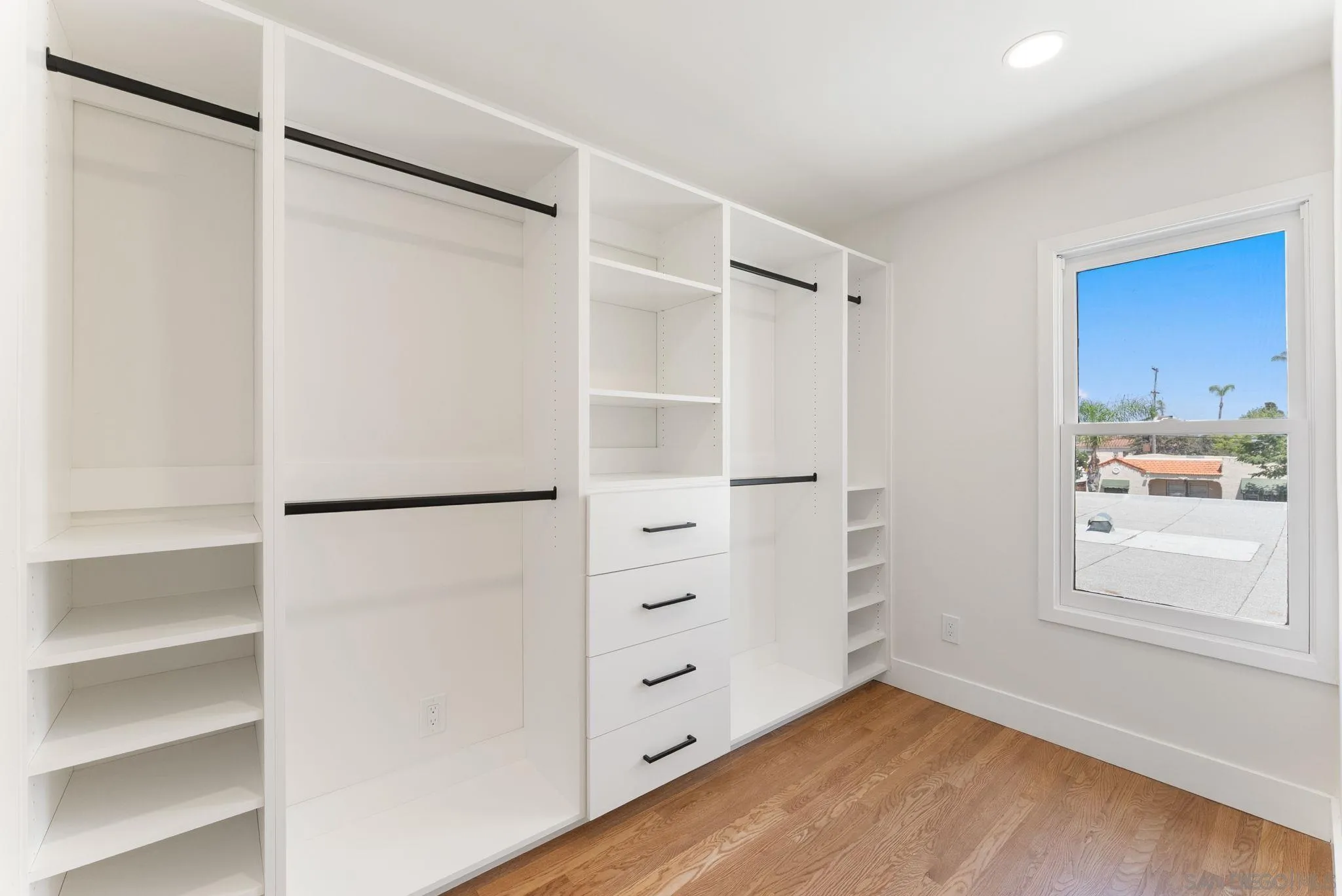 https://cdn.realtyfeed.com/cdn/127/260018989/d7dc5f695f63bc96310ec02355337bea.webp