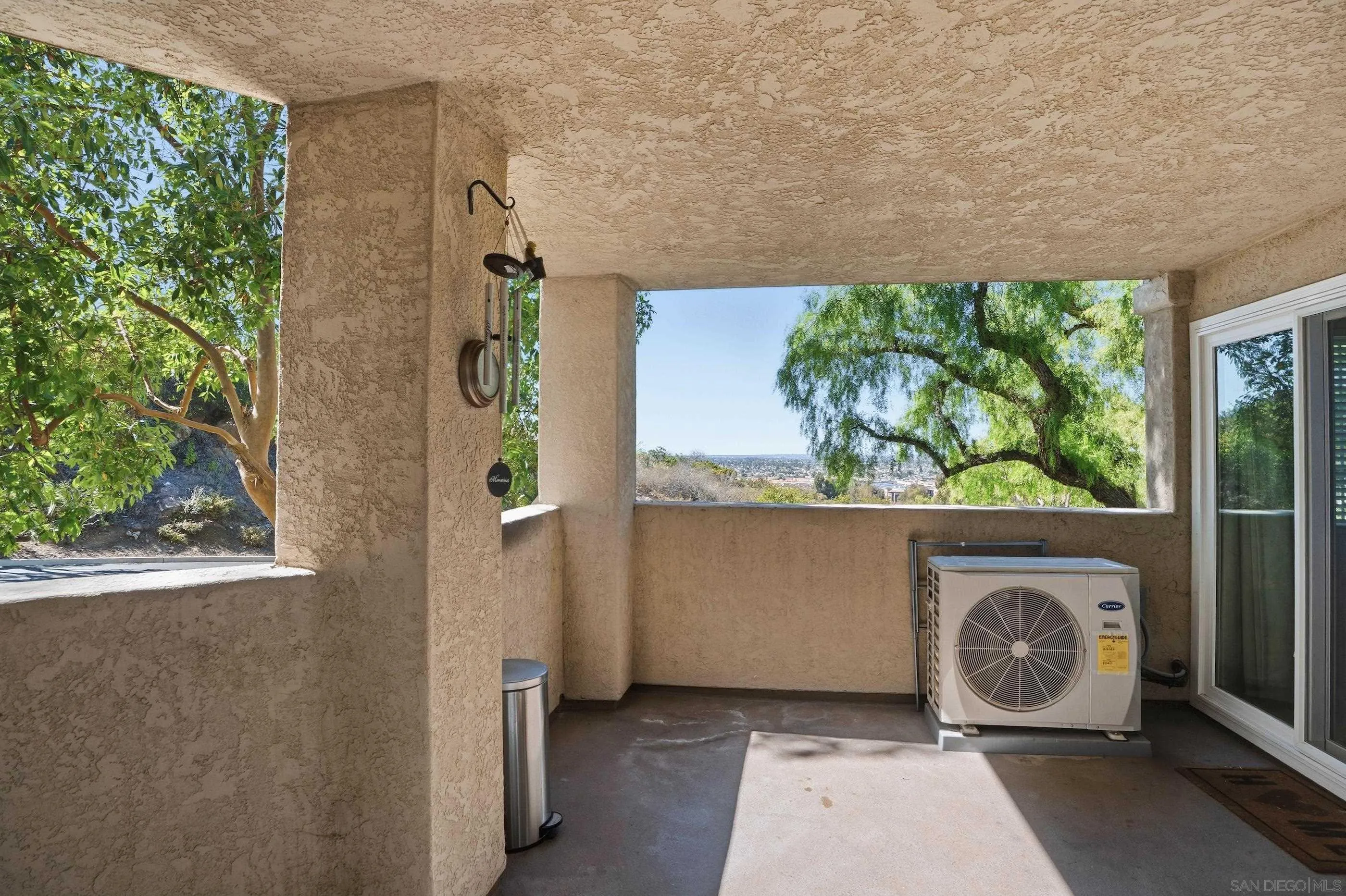 Photo #8: 260018990 Listing: Photo #8