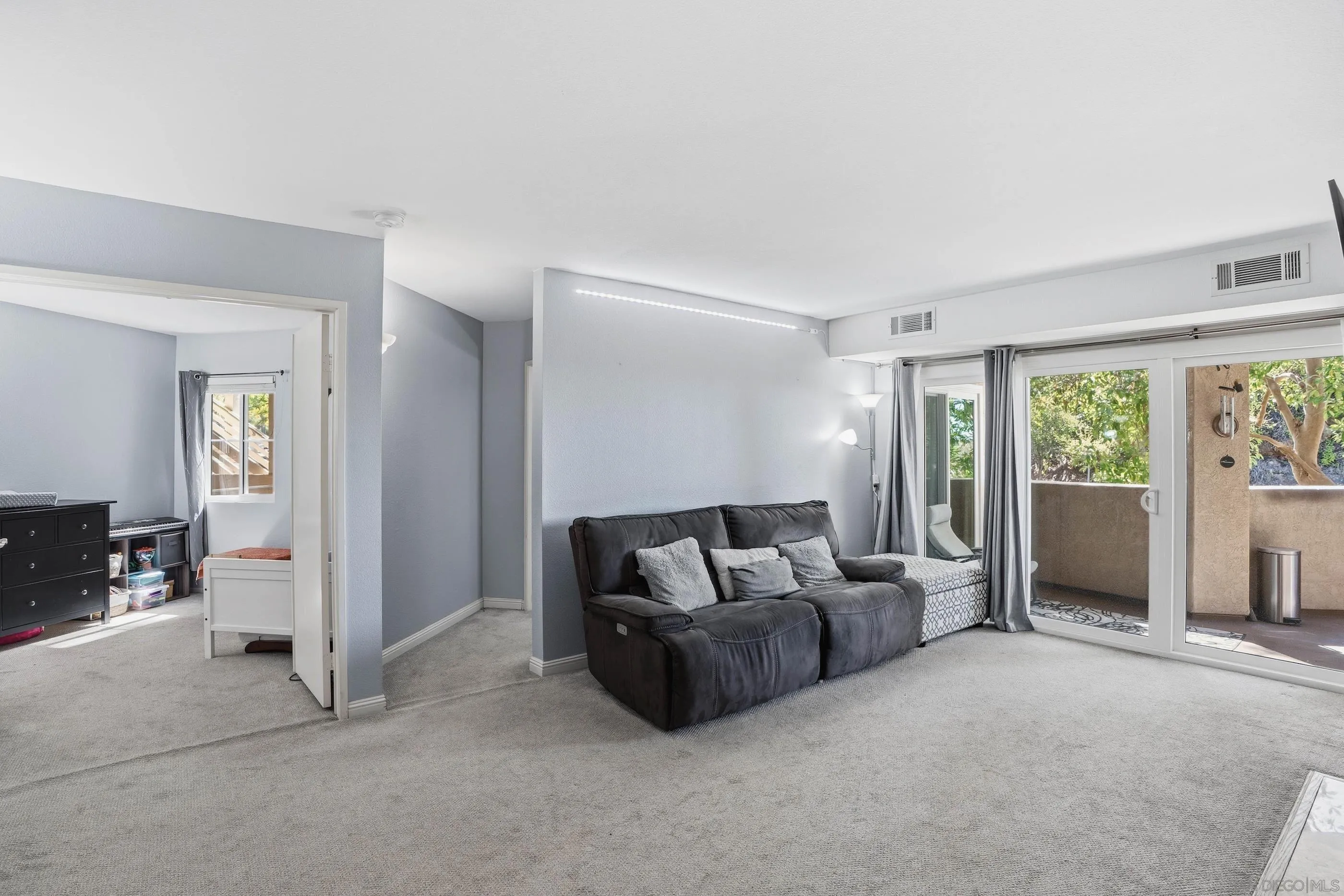 Photo #6: 260018990 Listing: Photo #6