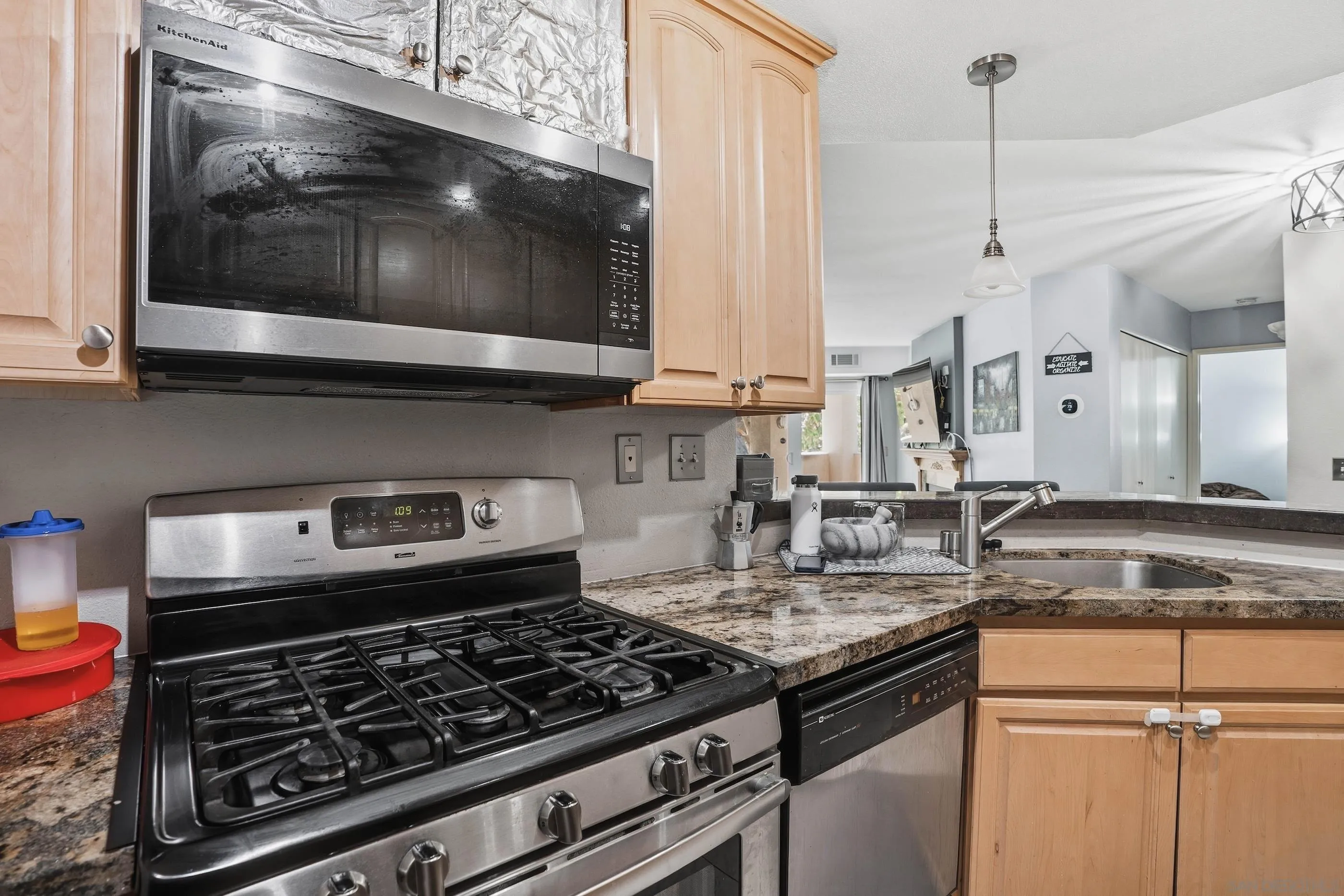 Photo #14: 260018990 Listing: Photo #14