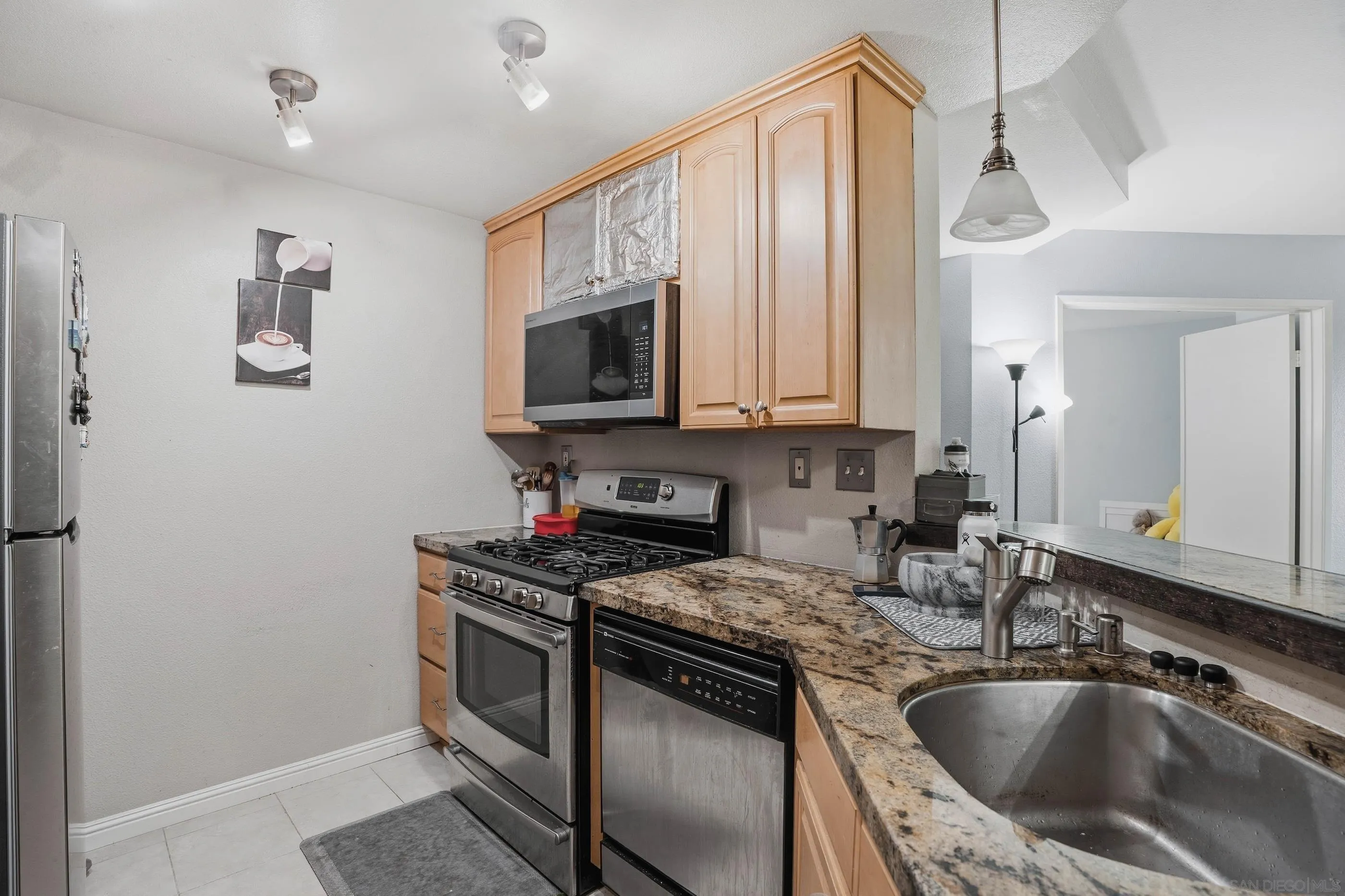 Photo #12: 260018990 Listing: Photo #12