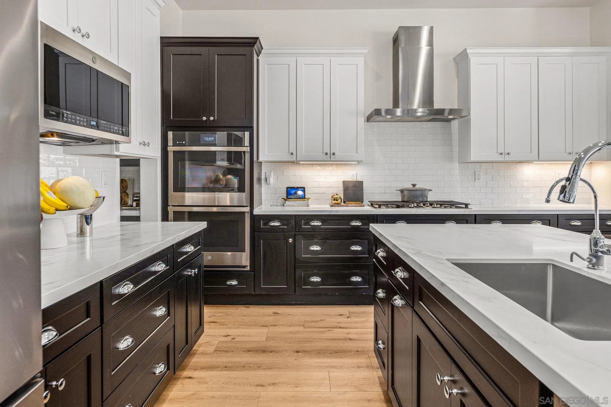 https://cdn.realtyfeed.com/cdn/127/260018991/09b3428019aae532b4bd3371ec6eddec.webp