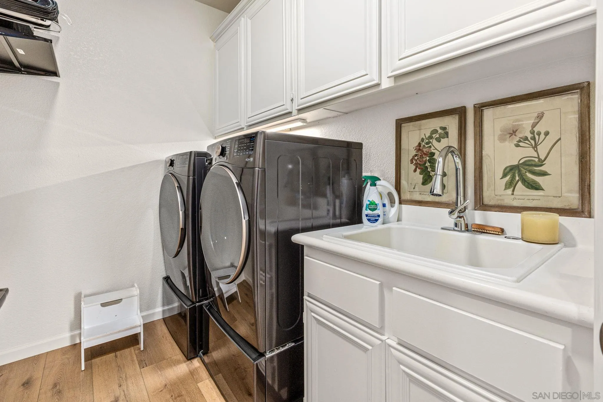 https://cdn.realtyfeed.com/cdn/127/260018991/1e75d98ab070c9429abf69bf2567be87.webp