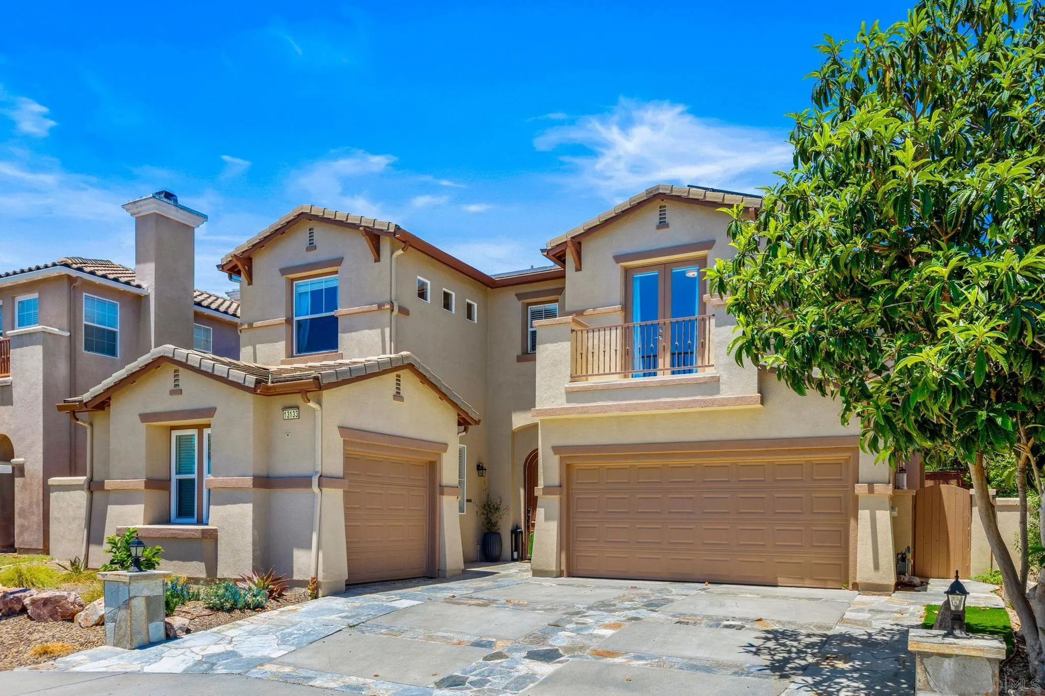 https://cdn.realtyfeed.com/cdn/127/260018991/2cdbd30c3a897f04e2645d4421574808.webp
