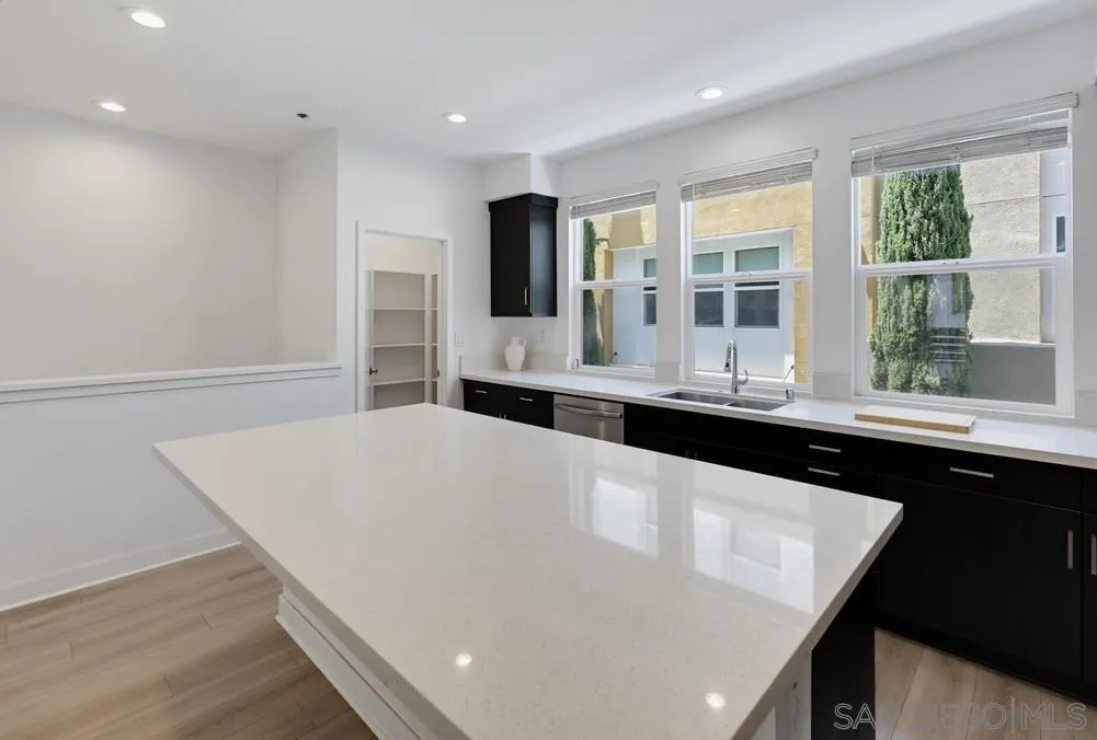 Photo #24: 260018993 Listing: Photo #24