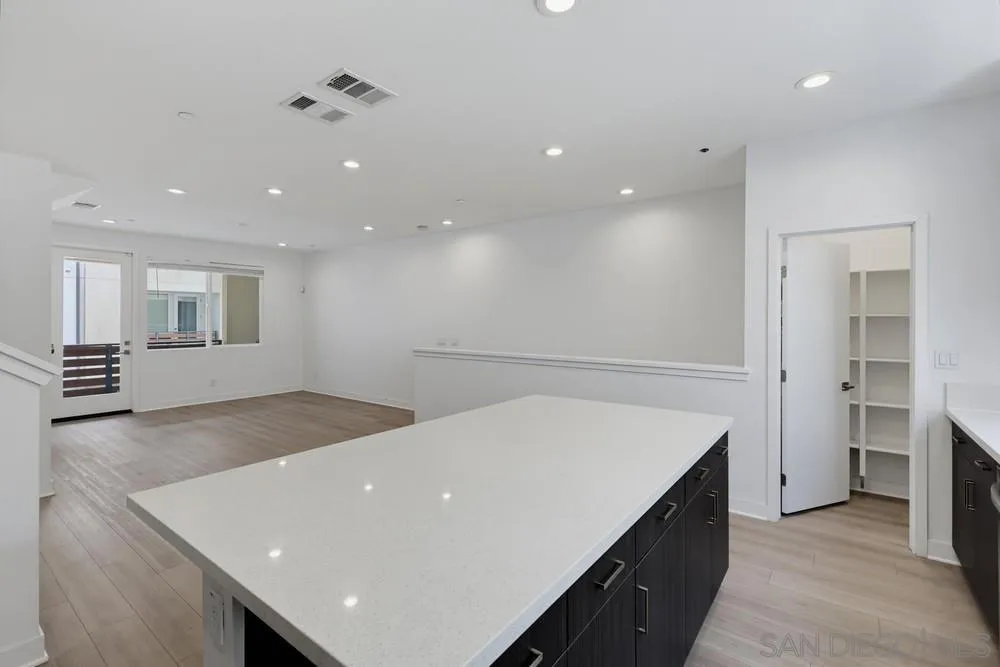 Photo #26: 260018993 Listing: Photo #26