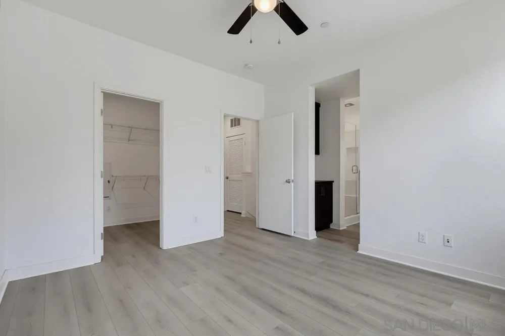Photo #34: 260018993 Listing: Photo #34