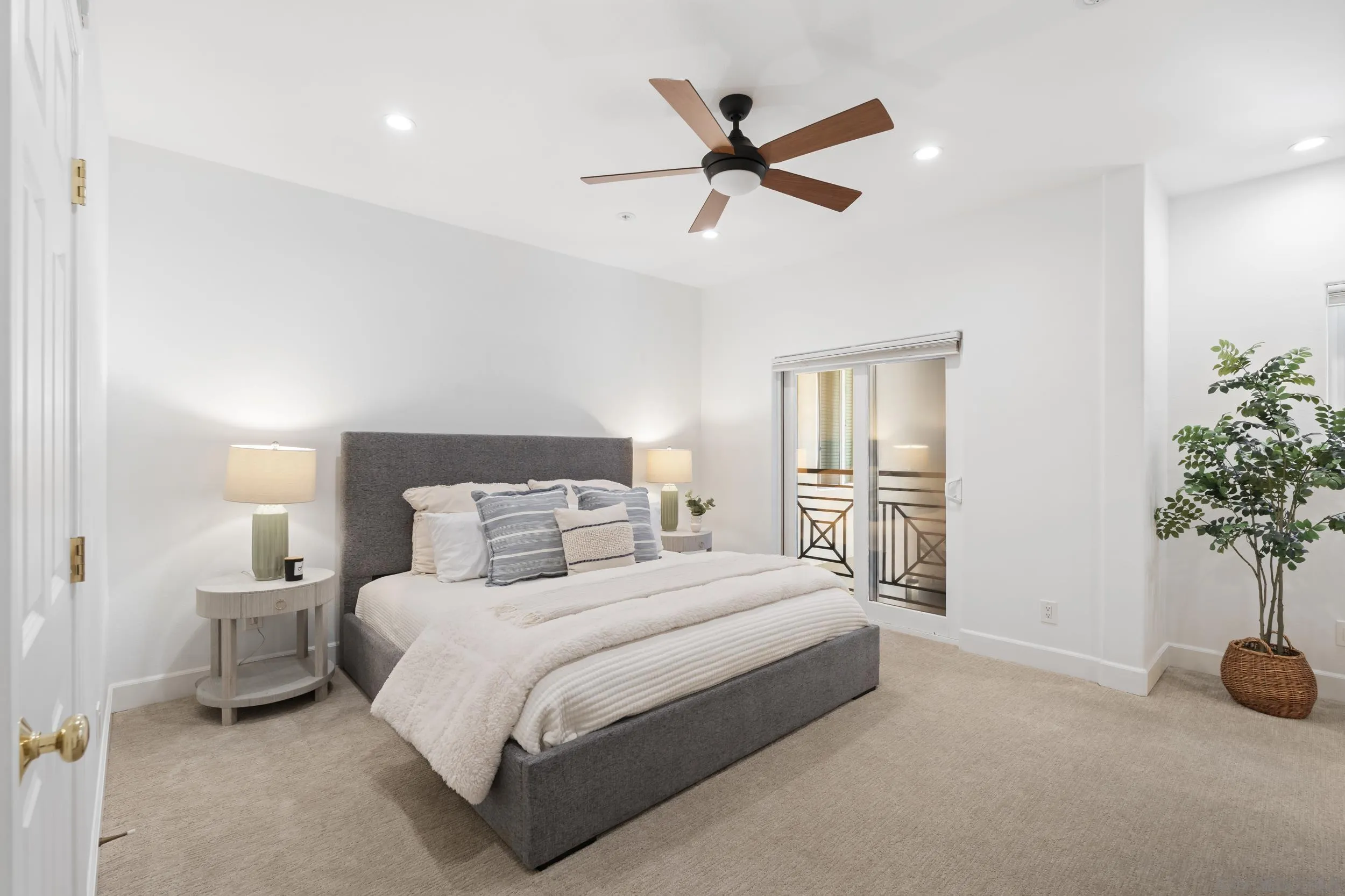 https://cdn.realtyfeed.com/cdn/127/260018996/46bdb2abf661f04d0b7f9d4b8be08bac.webp