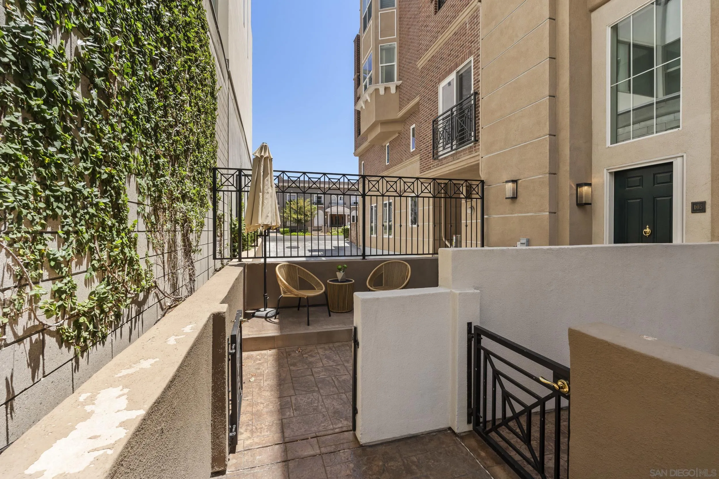 https://cdn.realtyfeed.com/cdn/127/260018996/663da47398ee7b2e4ff59ec41a163b31.webp