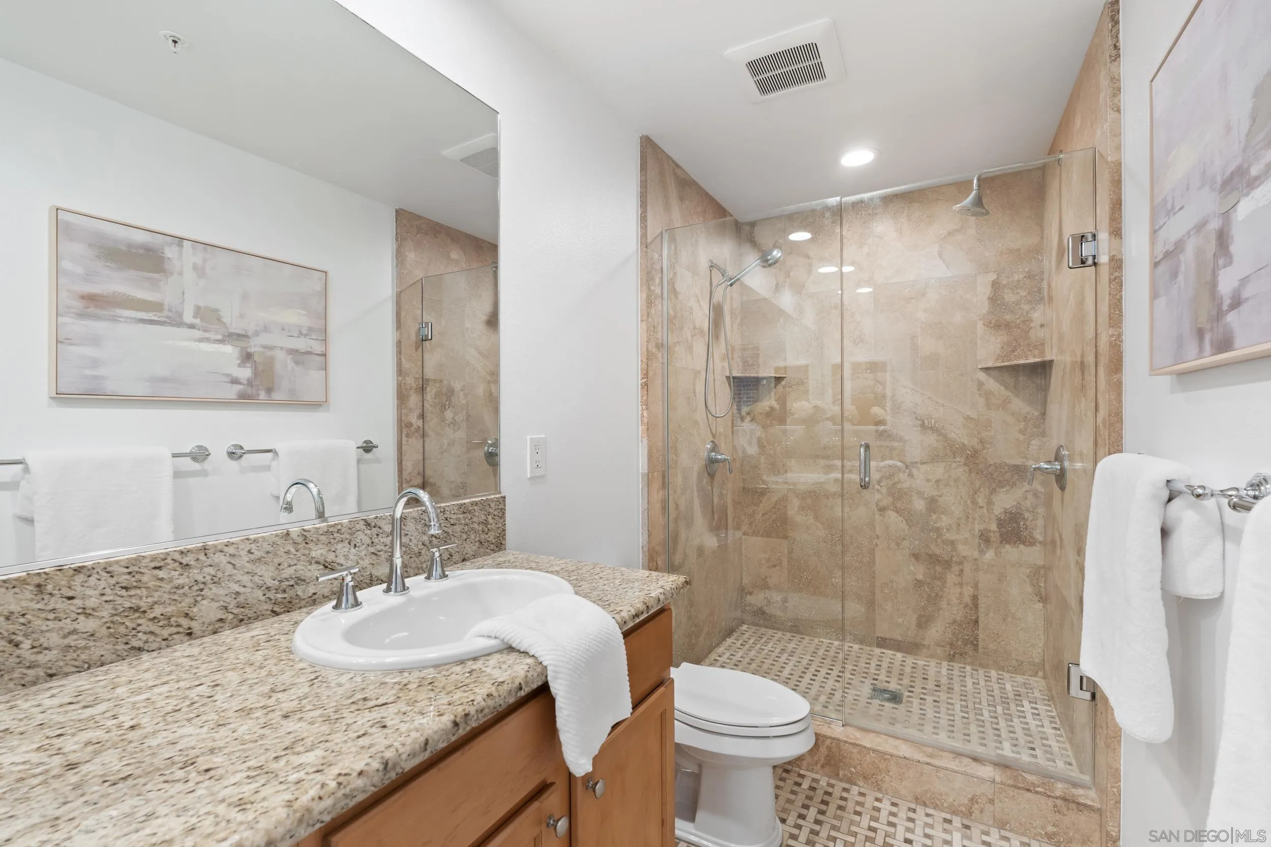 https://cdn.realtyfeed.com/cdn/127/260018996/c97d2dddb9db1f9b5c39c96cf2b7f077.webp