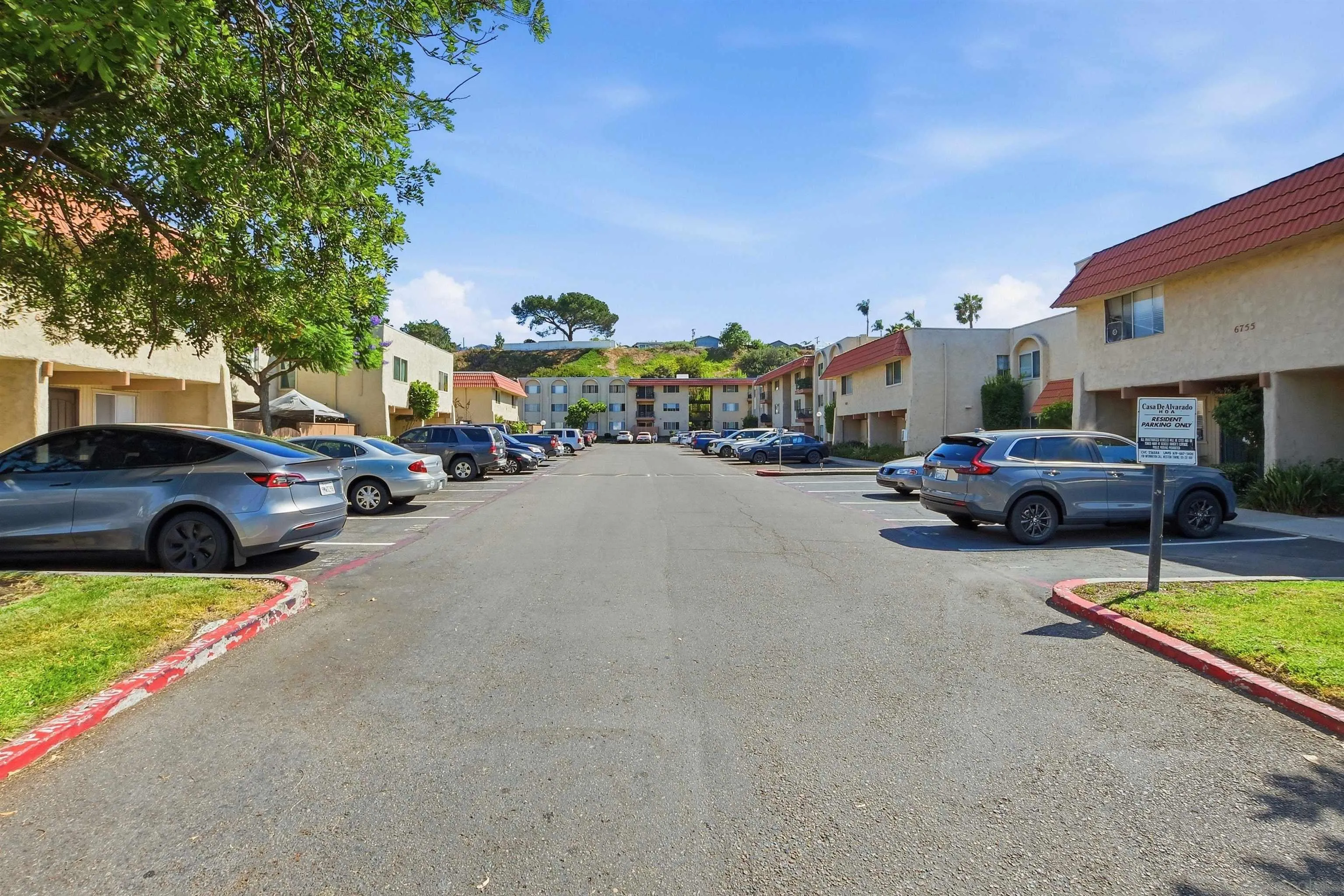 https://cdn.realtyfeed.com/cdn/127/260019004/efd1dc8527494fce06338dc35fb3e6dd.webp