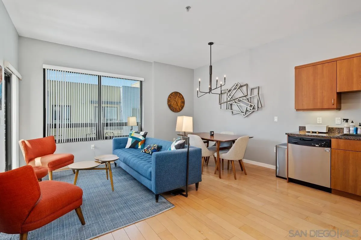 Photo #3: 260019005 Listing: Photo #3