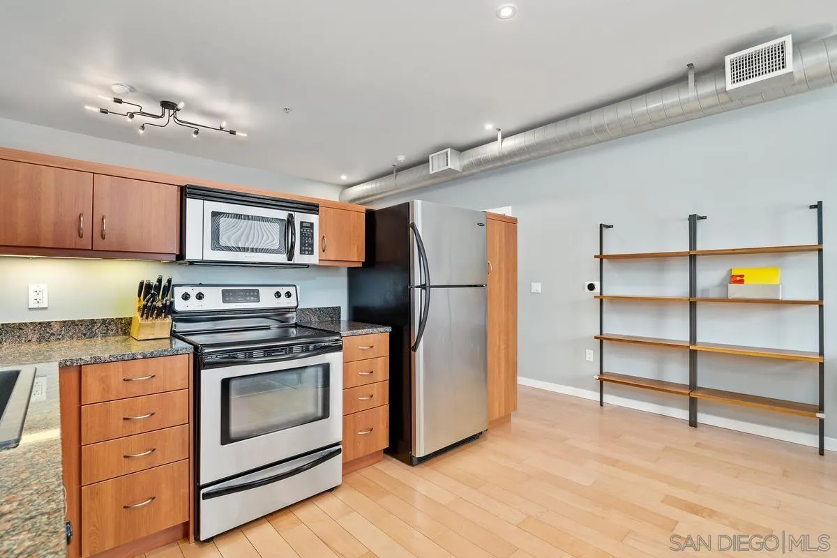 Photo #7: 260019005 Listing: Photo #7