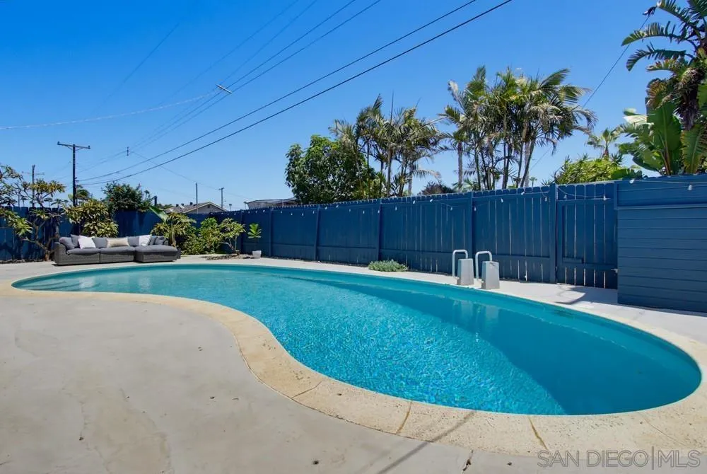 https://cdn.realtyfeed.com/cdn/127/260019008/2e023fba8e07b9eada1efce6ca209e82.webp