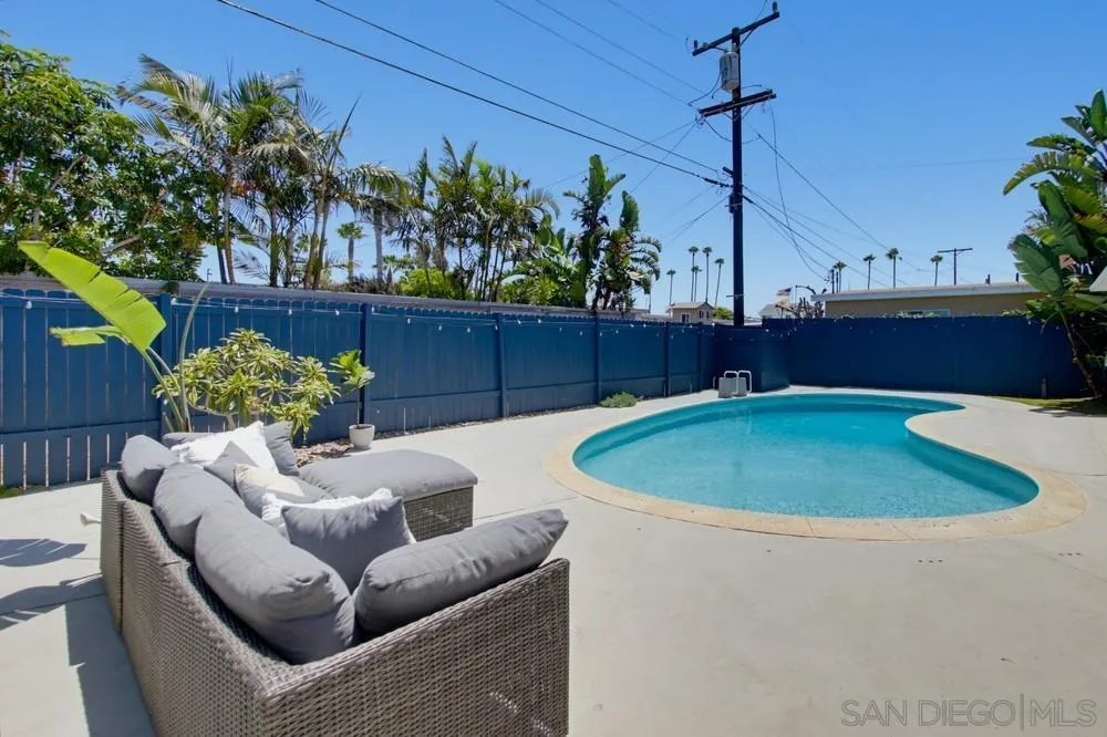 https://cdn.realtyfeed.com/cdn/127/260019008/fc879e1faa787184189980dec4b9d3fe.webp