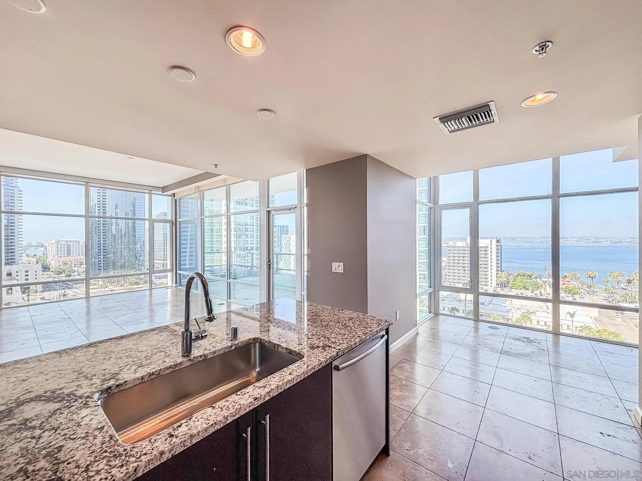 Photo #12: 260019009 Listing: Photo #12
