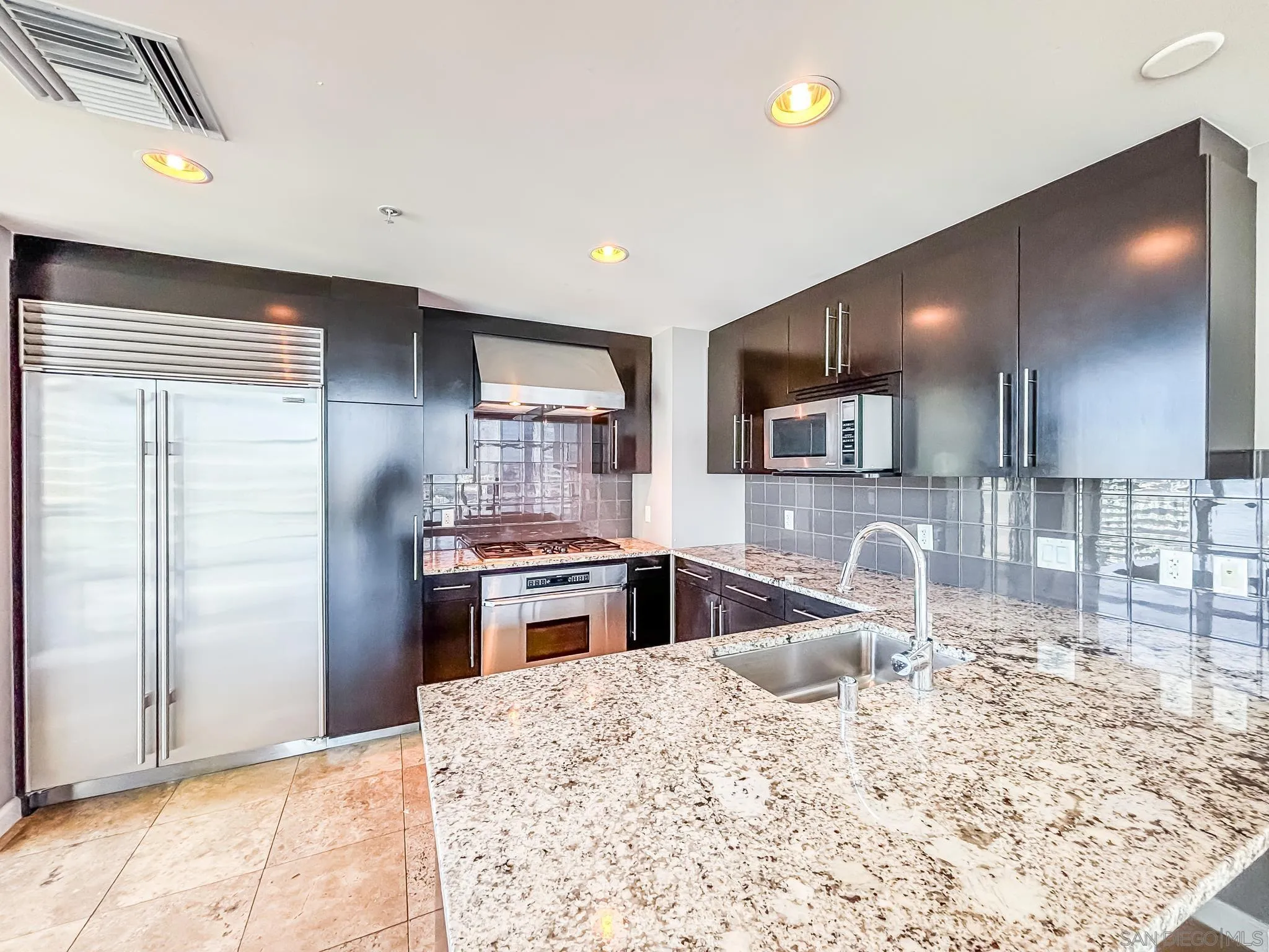 Photo #9: 260019009 Listing: Photo #9