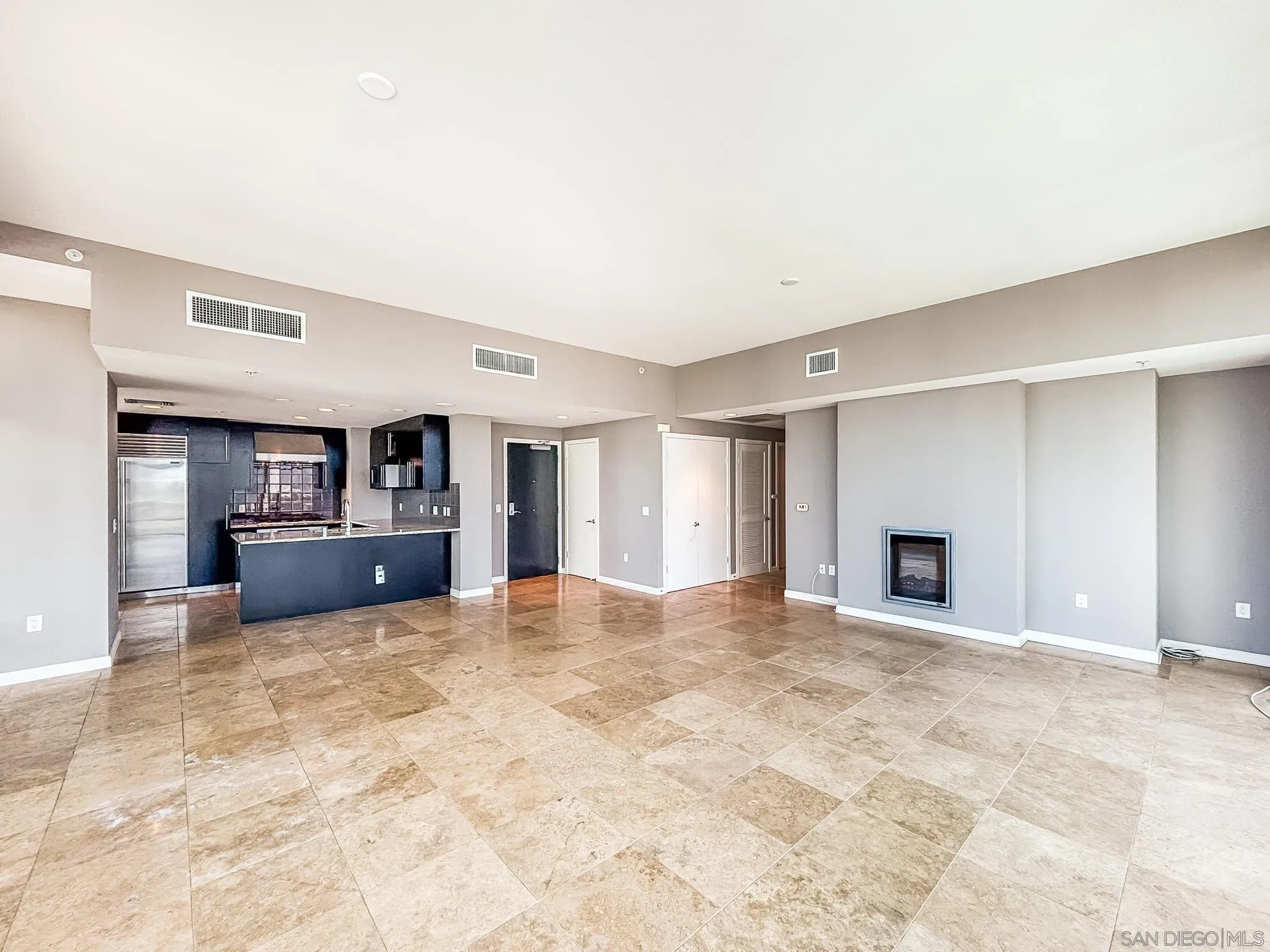 Photo #8: 260019009 Listing: Photo #8