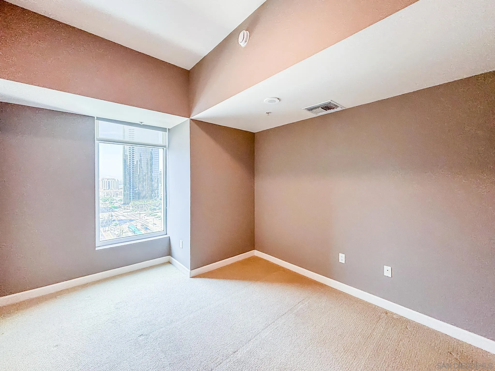 Photo #31: 260019009 Listing: Photo #31