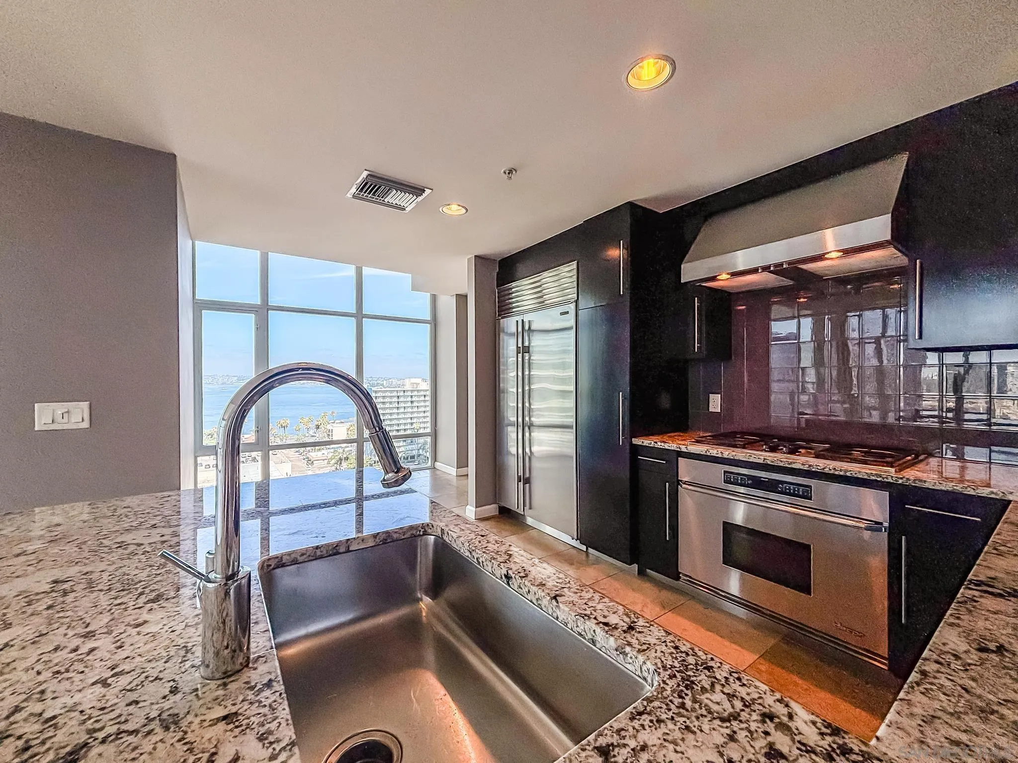 Photo #11: 260019009 Listing: Photo #11
