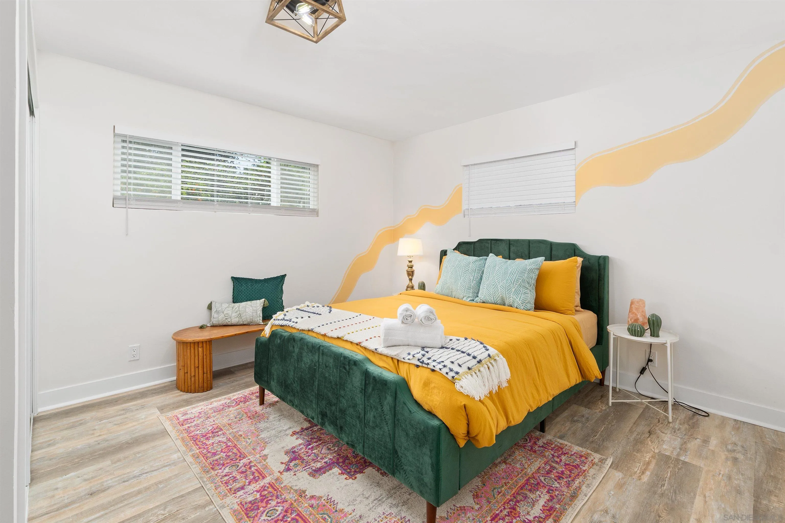 https://cdn.realtyfeed.com/cdn/127/260019013/3cbb5d6c12a8bf730edca7bfefa03e51.webp