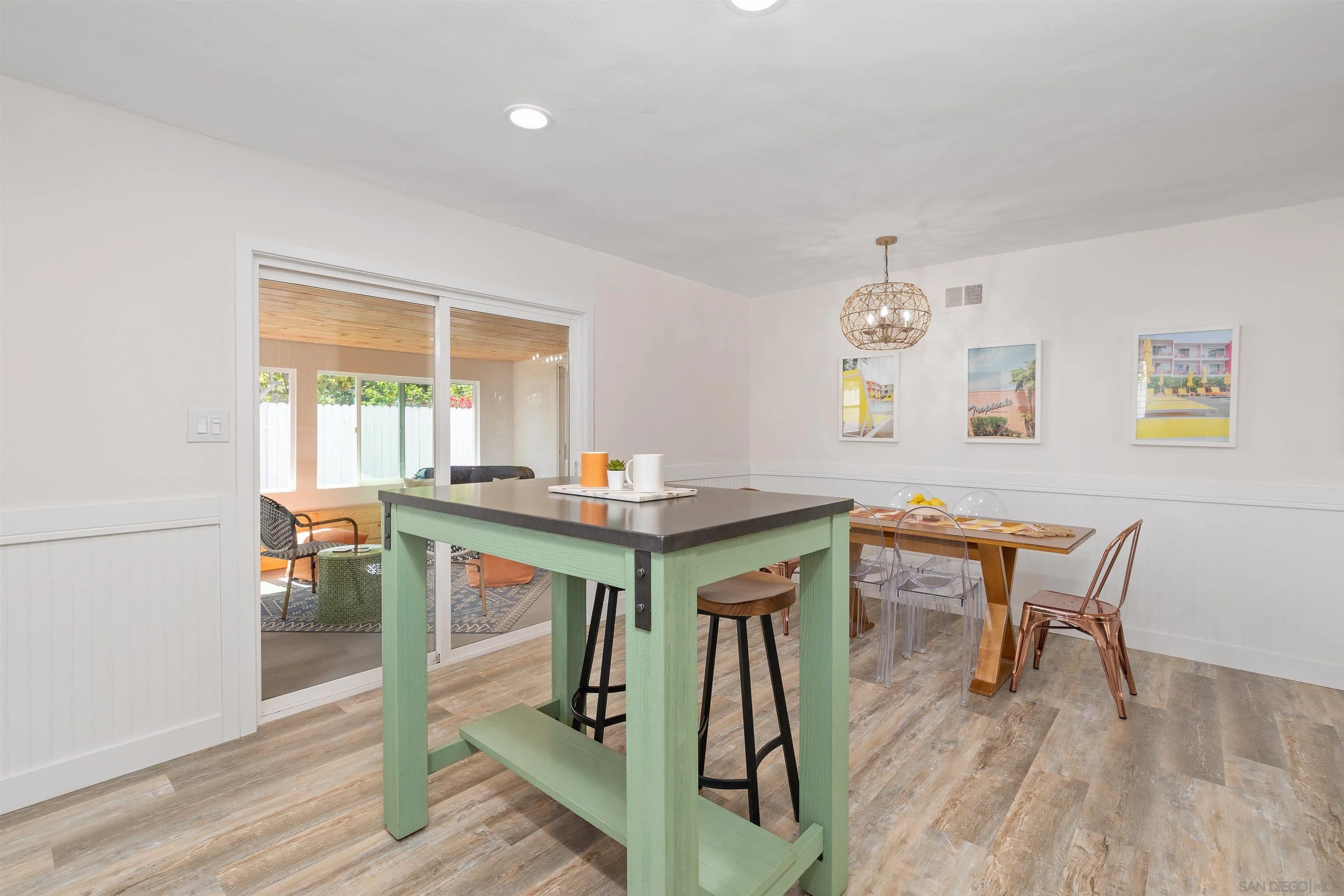 https://cdn.realtyfeed.com/cdn/127/260019013/43a8021930e37920e4d3bf8eb3cf7e77.webp