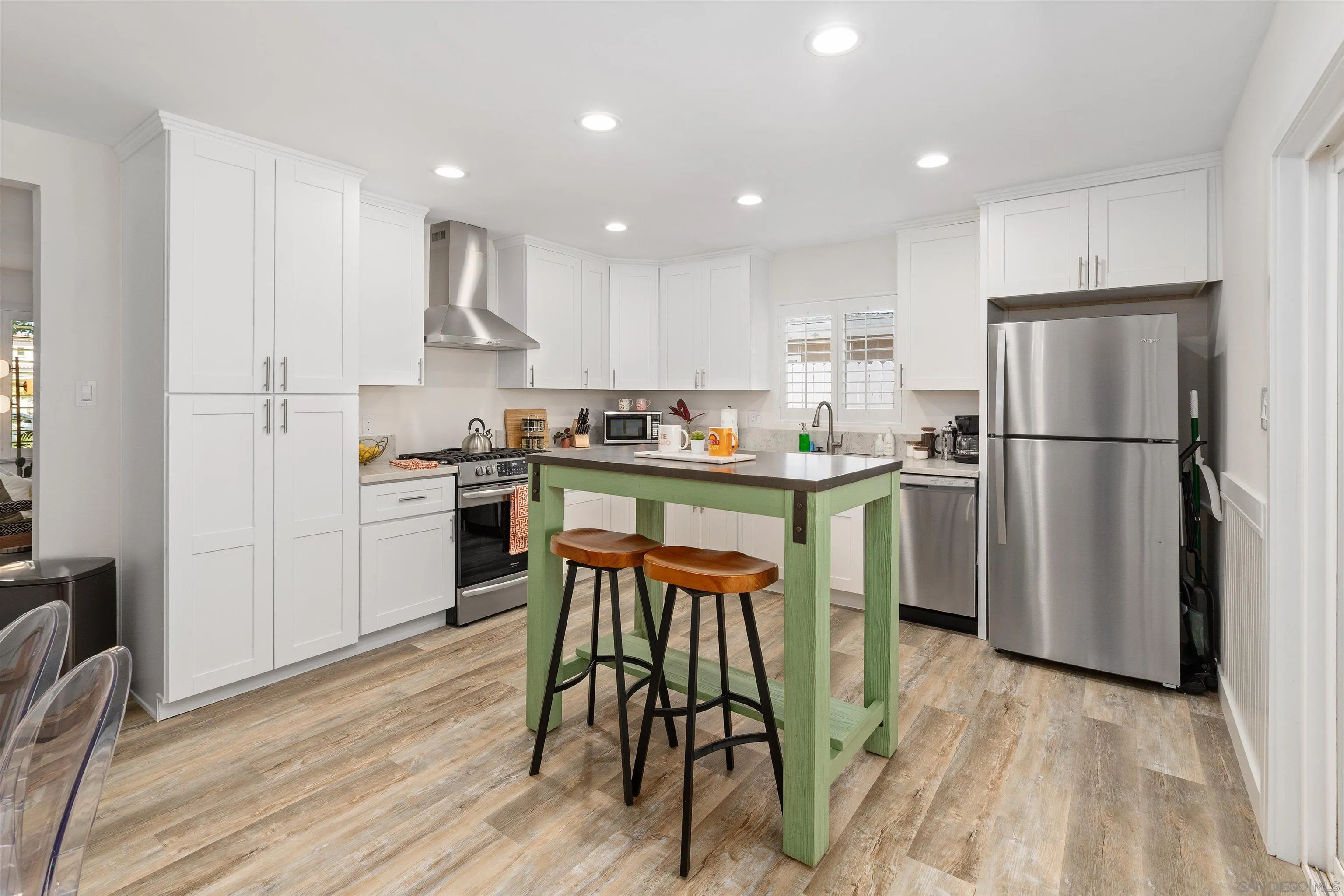 https://cdn.realtyfeed.com/cdn/127/260019013/527e7da9d16d0afa85030cae890affcf.webp