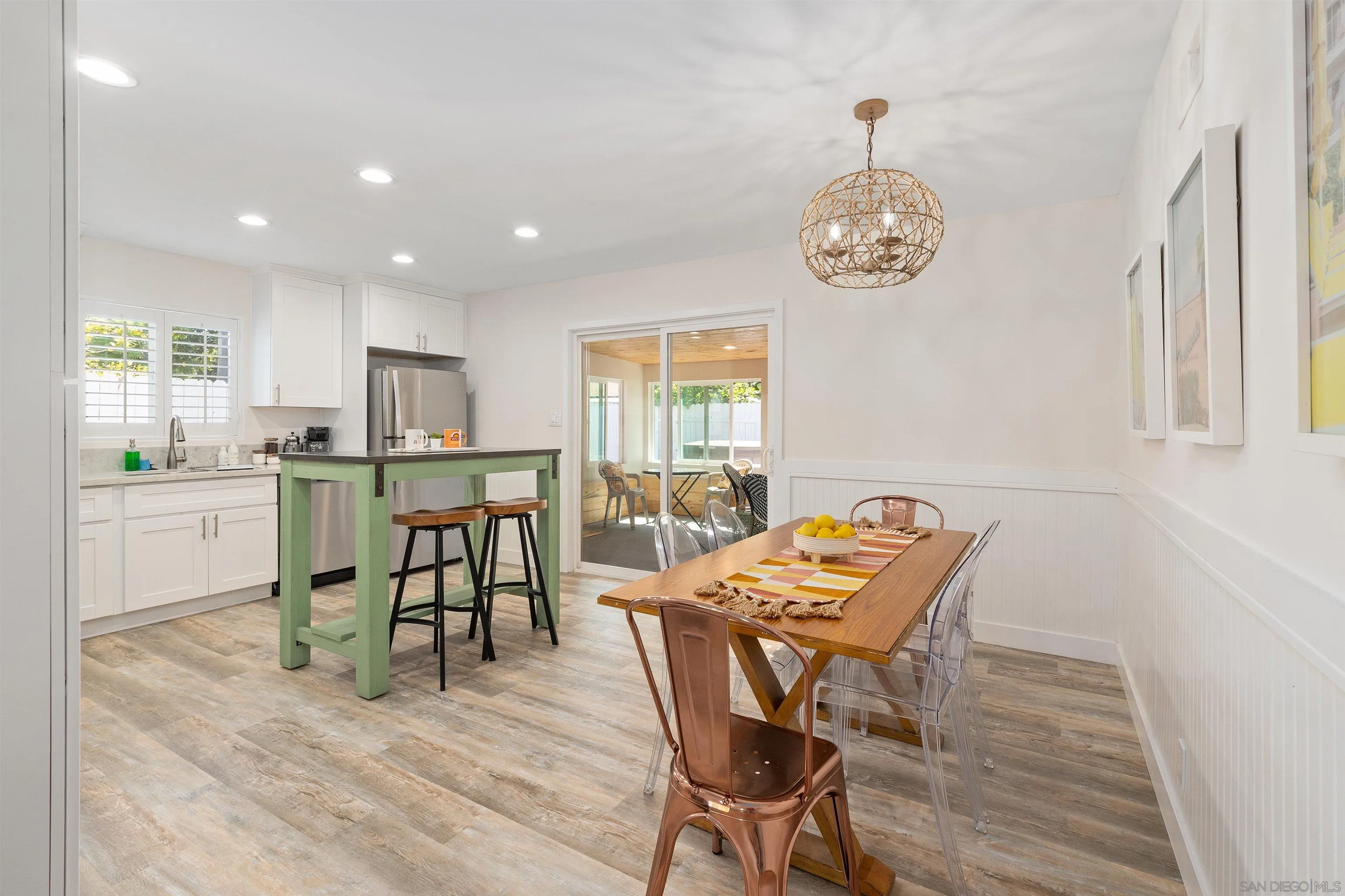 https://cdn.realtyfeed.com/cdn/127/260019013/63dd8b0ea8fe2f05f778450968dd0615.webp