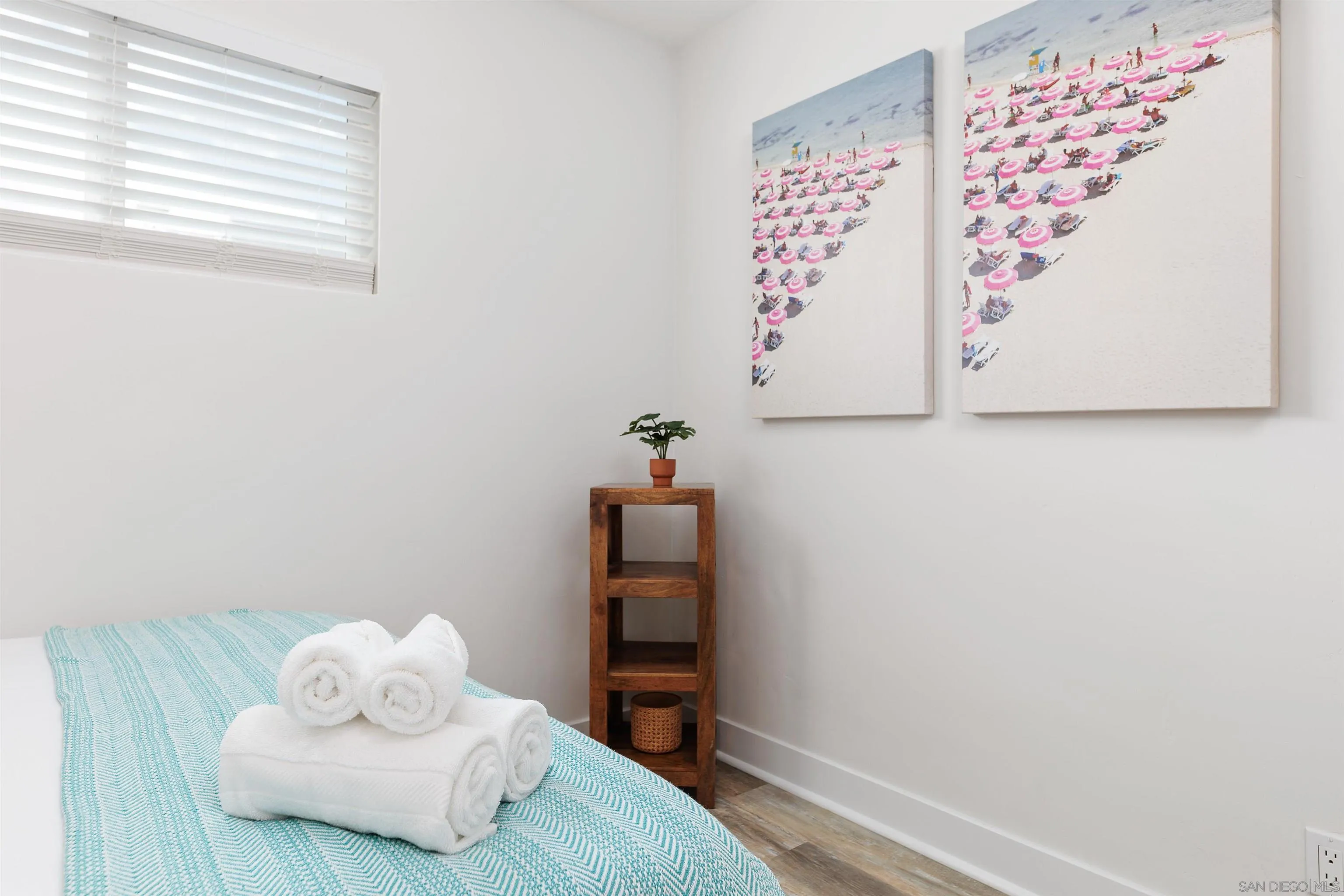 https://cdn.realtyfeed.com/cdn/127/260019013/6d4fbcccb338a04f0fa995896284a70b.webp