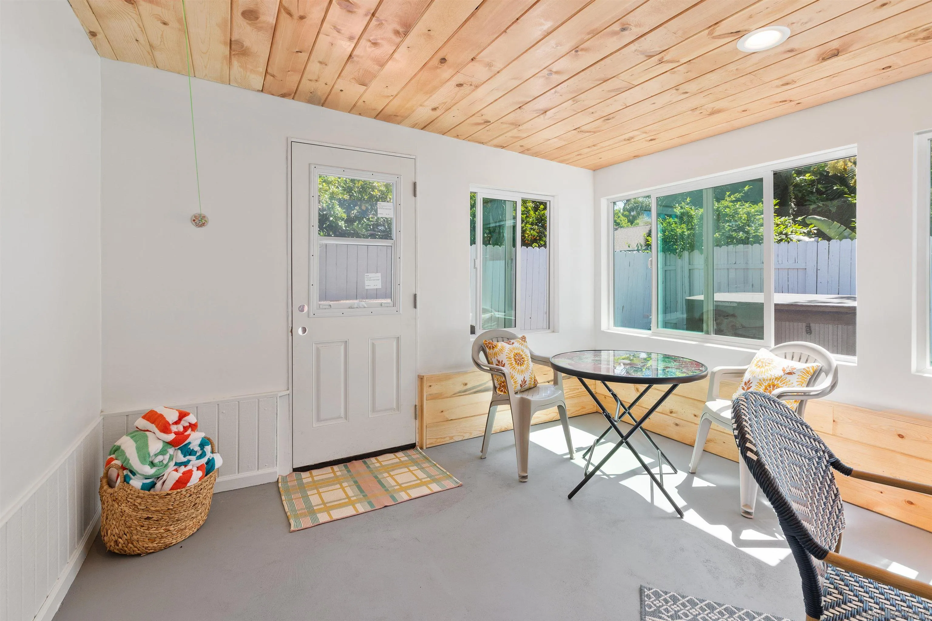 https://cdn.realtyfeed.com/cdn/127/260019013/71bc7cc9673b4990c0411f1af28e668a.webp