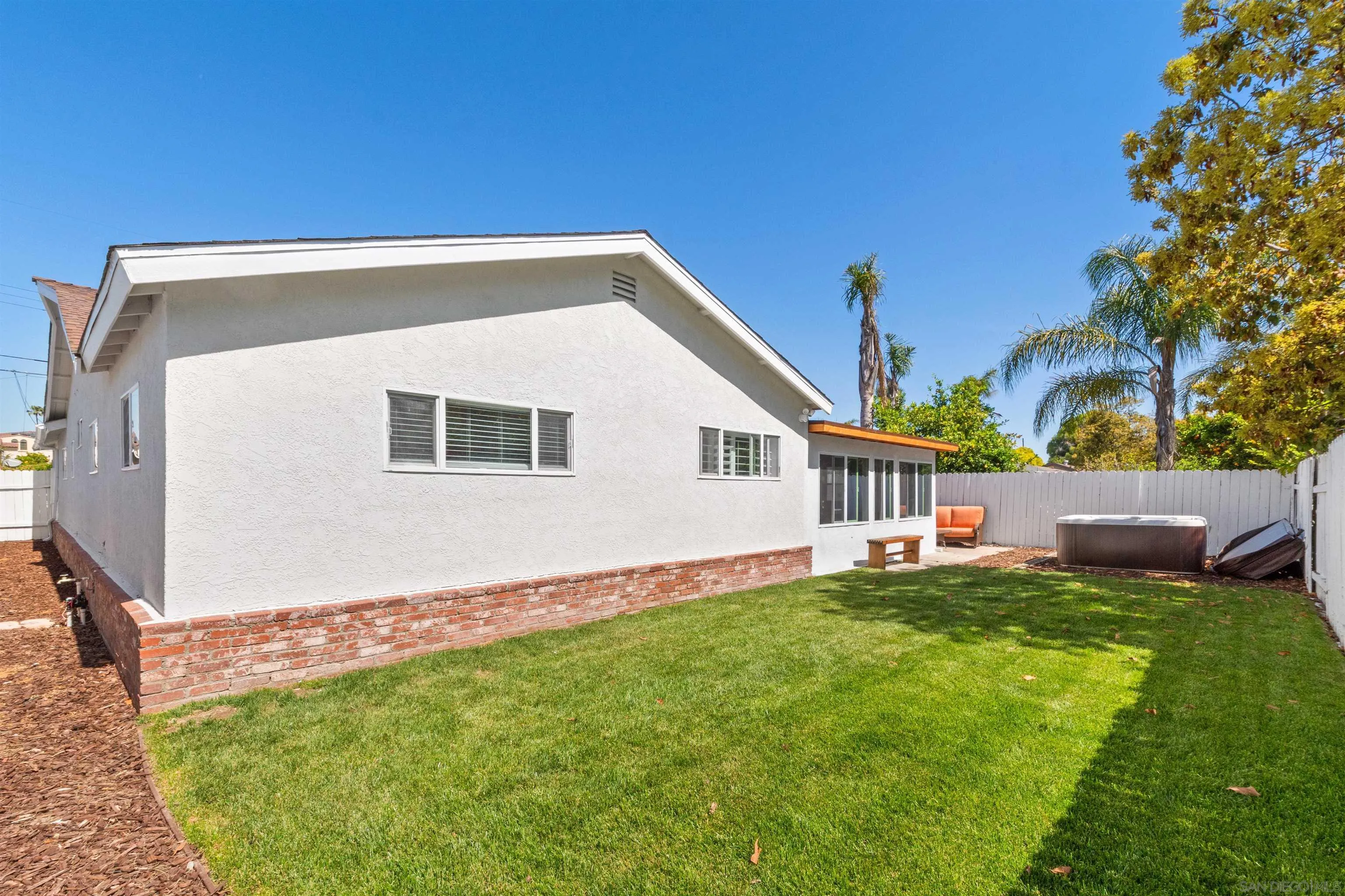 https://cdn.realtyfeed.com/cdn/127/260019013/89b0cc1d57d7b022155224fd4ee517b7.webp