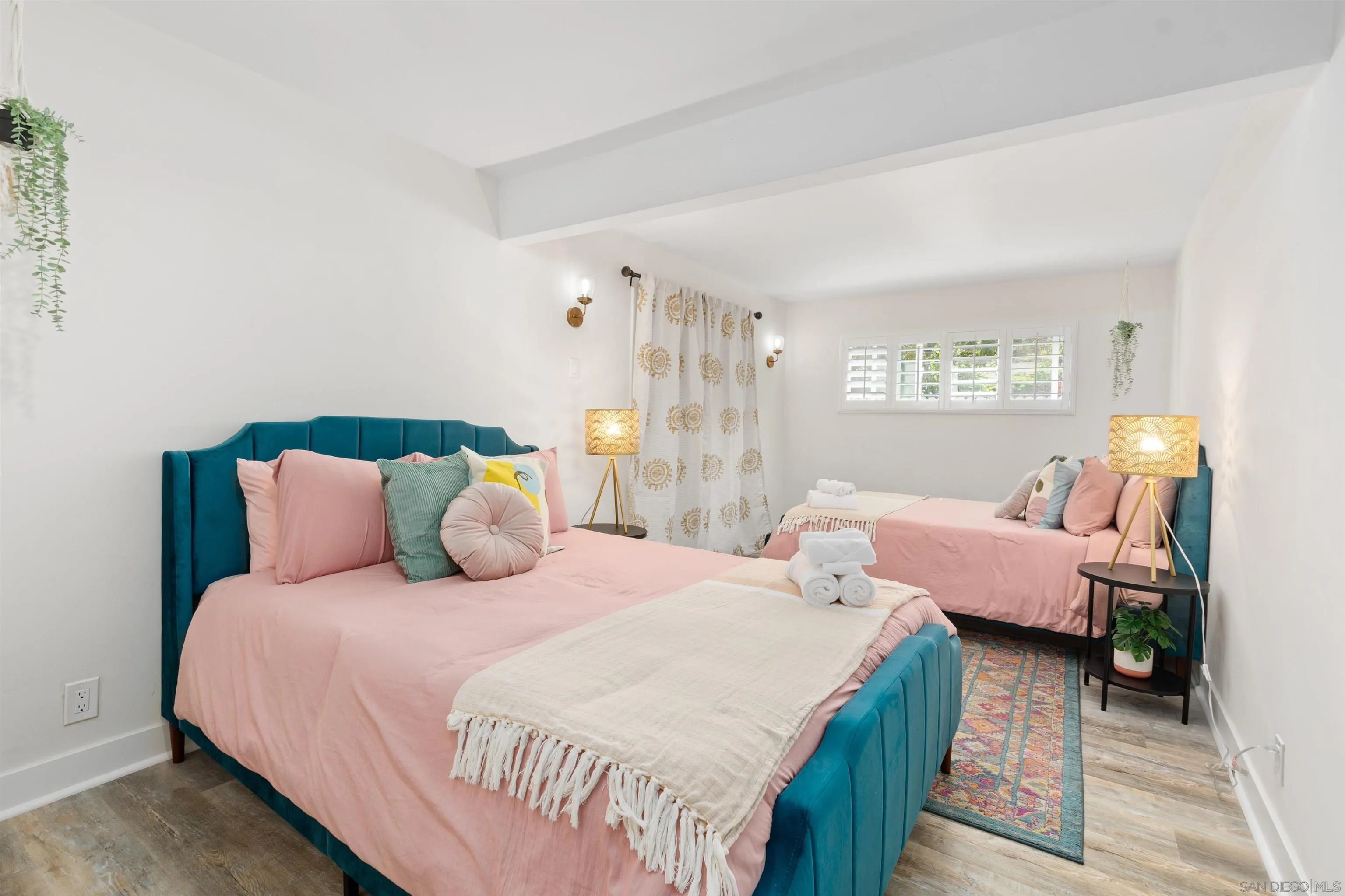 https://cdn.realtyfeed.com/cdn/127/260019013/938df6af414fcb1b664993372c0725fc.webp